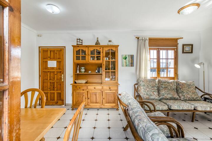 Villa La Flor con piscina gallery image 4