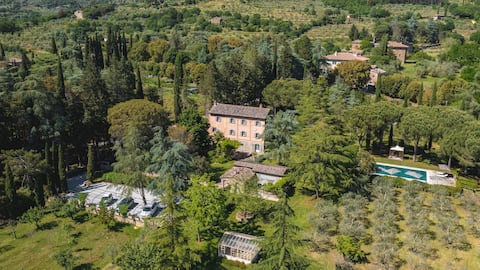 Villa Metelliano 10, Emma Villas