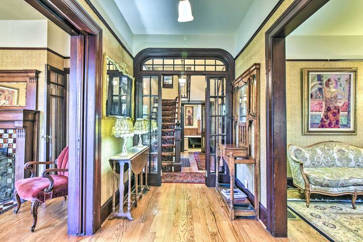Historical Portland Home < 2 Mi to Downtown! gallery image 4