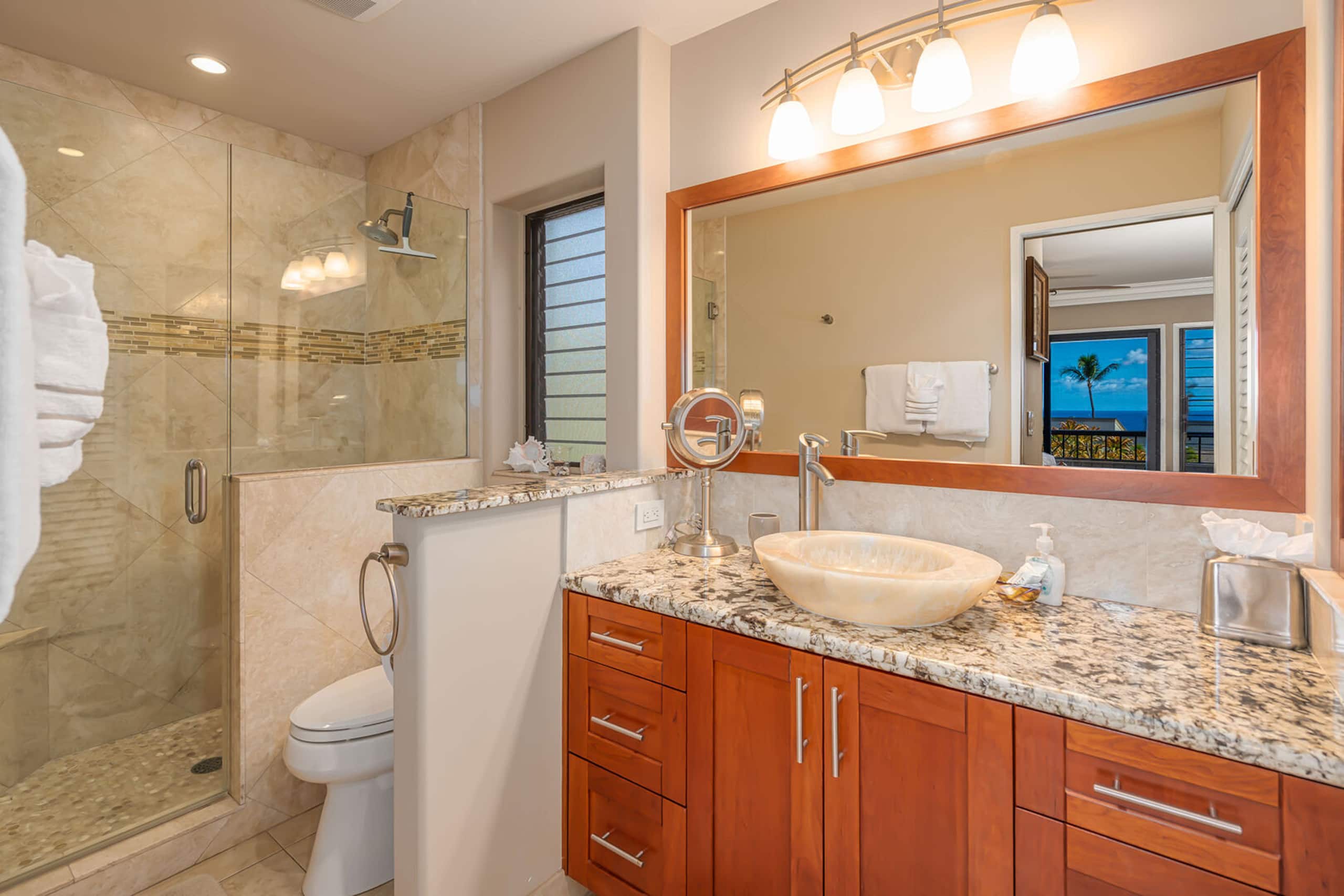 Condo in Kihei · ★5.0 · 1 bedroom · 1 bed · 2 baths - Image 12