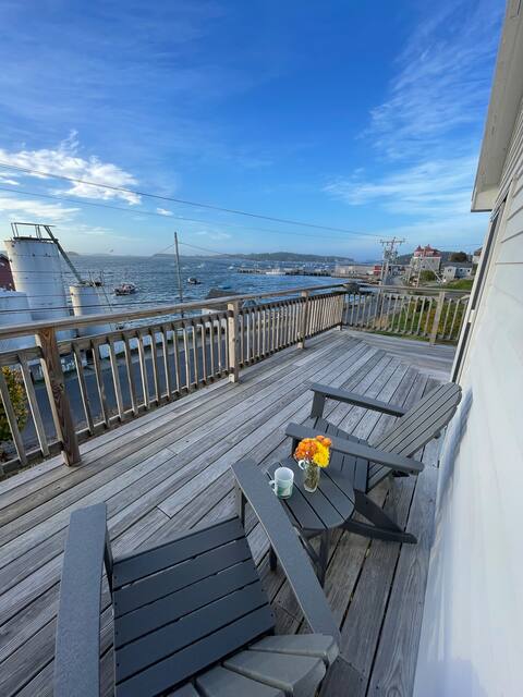 Bayview House 1br 2ba Stunning Harbor Views