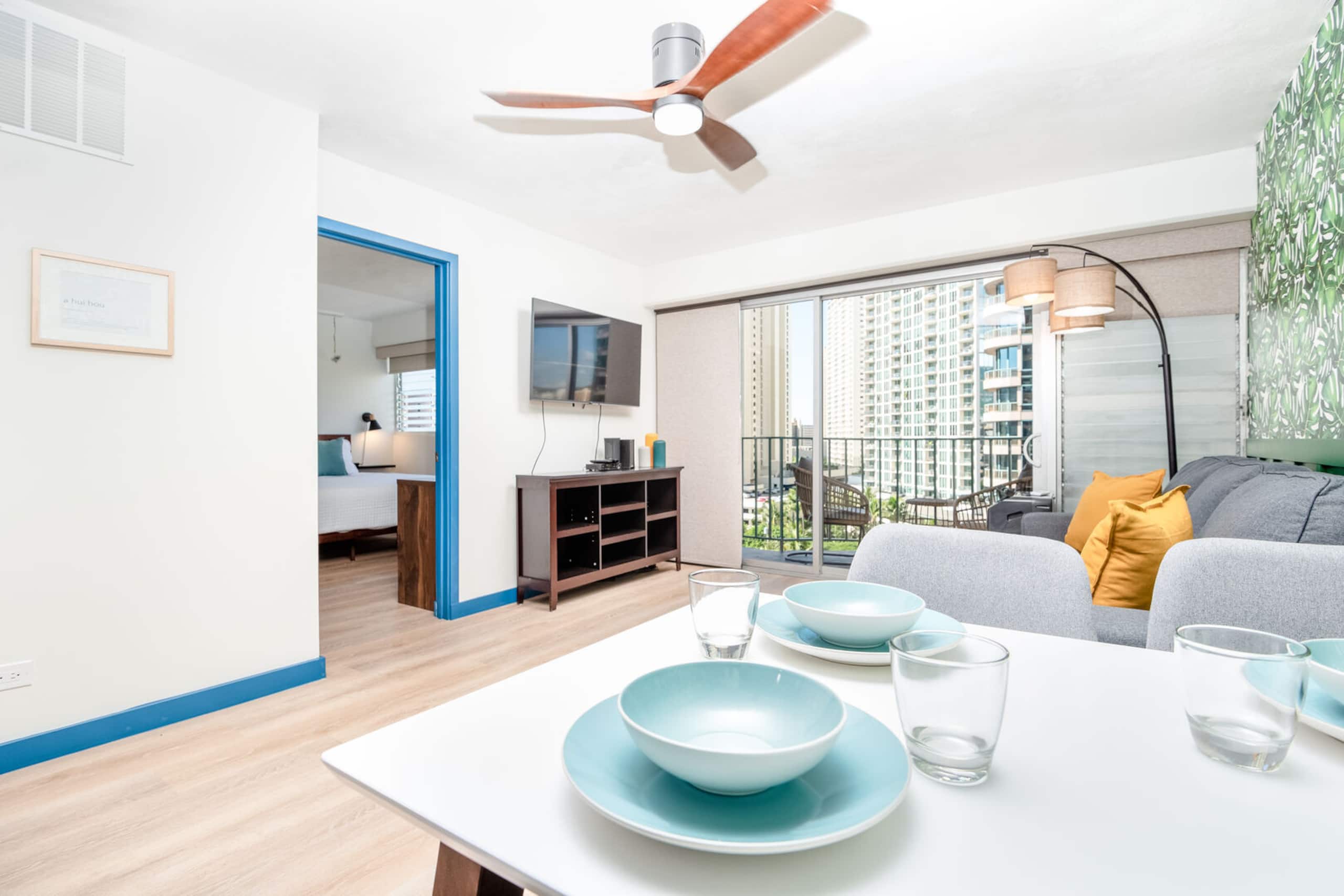 Condo in Honolulu · ★4.7 · 2 bedrooms · 3 beds · 1 bath - Image 8