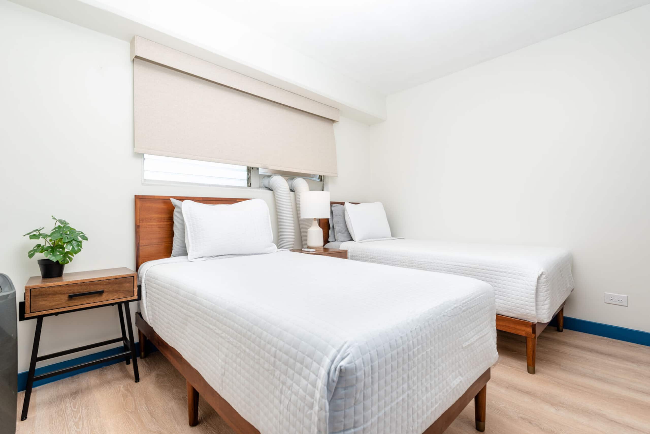 Condo in Honolulu · ★4.7 · 2 bedrooms · 3 beds · 1 bath - Image 12