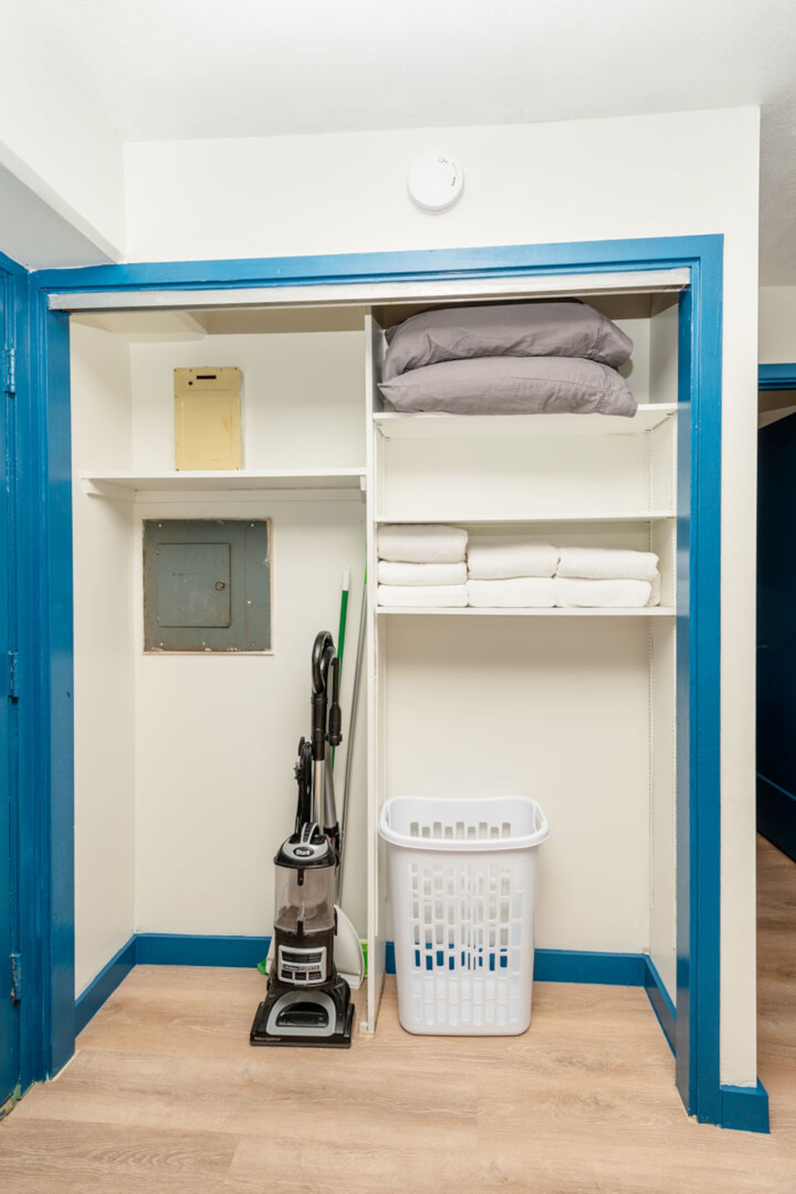 Condo in Honolulu · ★4.7 · 2 bedrooms · 3 beds · 1 bath - Image 28