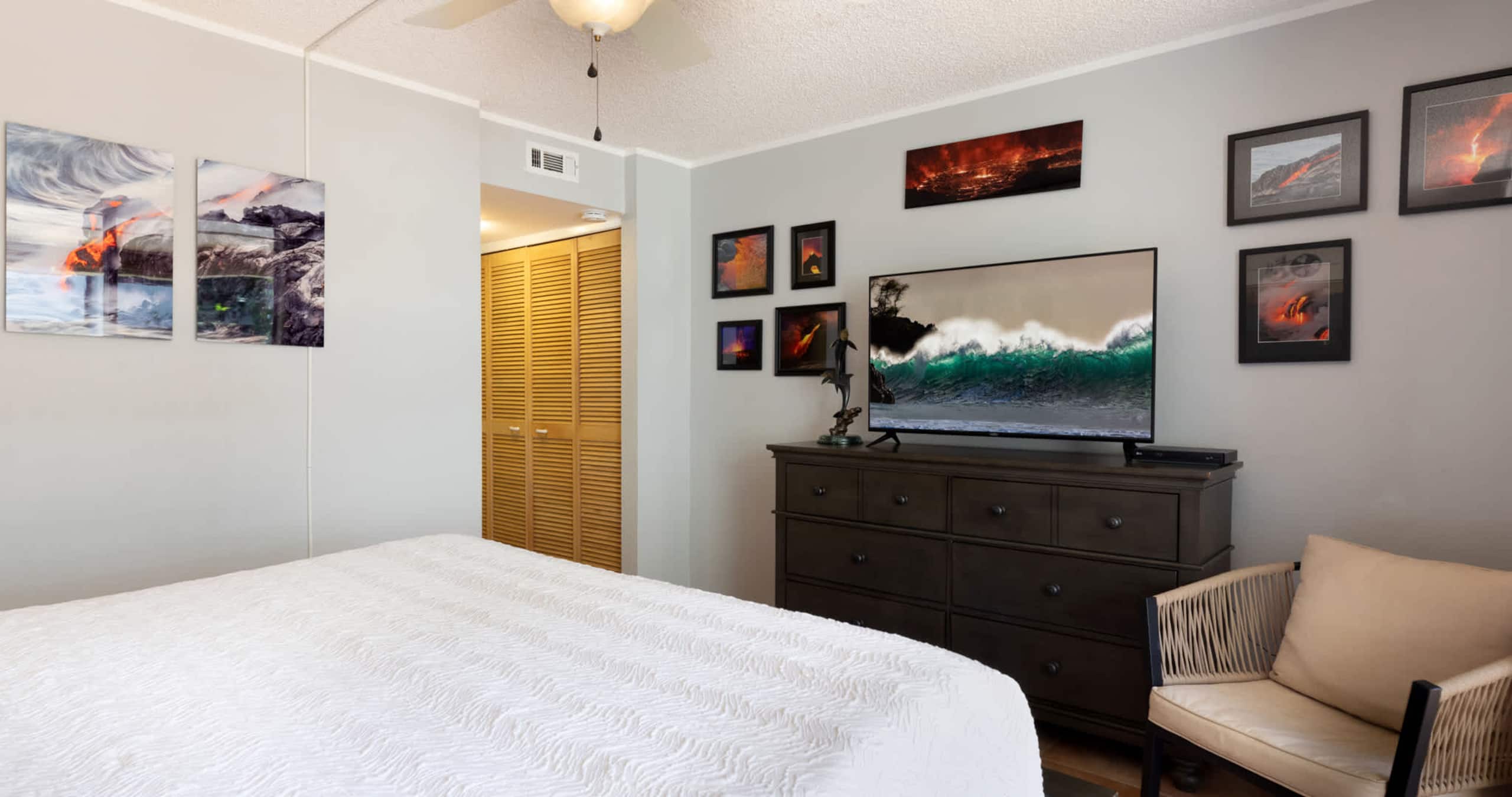 Condo in Kailua-Kona · ★4.6 · 2 bedrooms · 3 beds · 2 private baths - Image 43