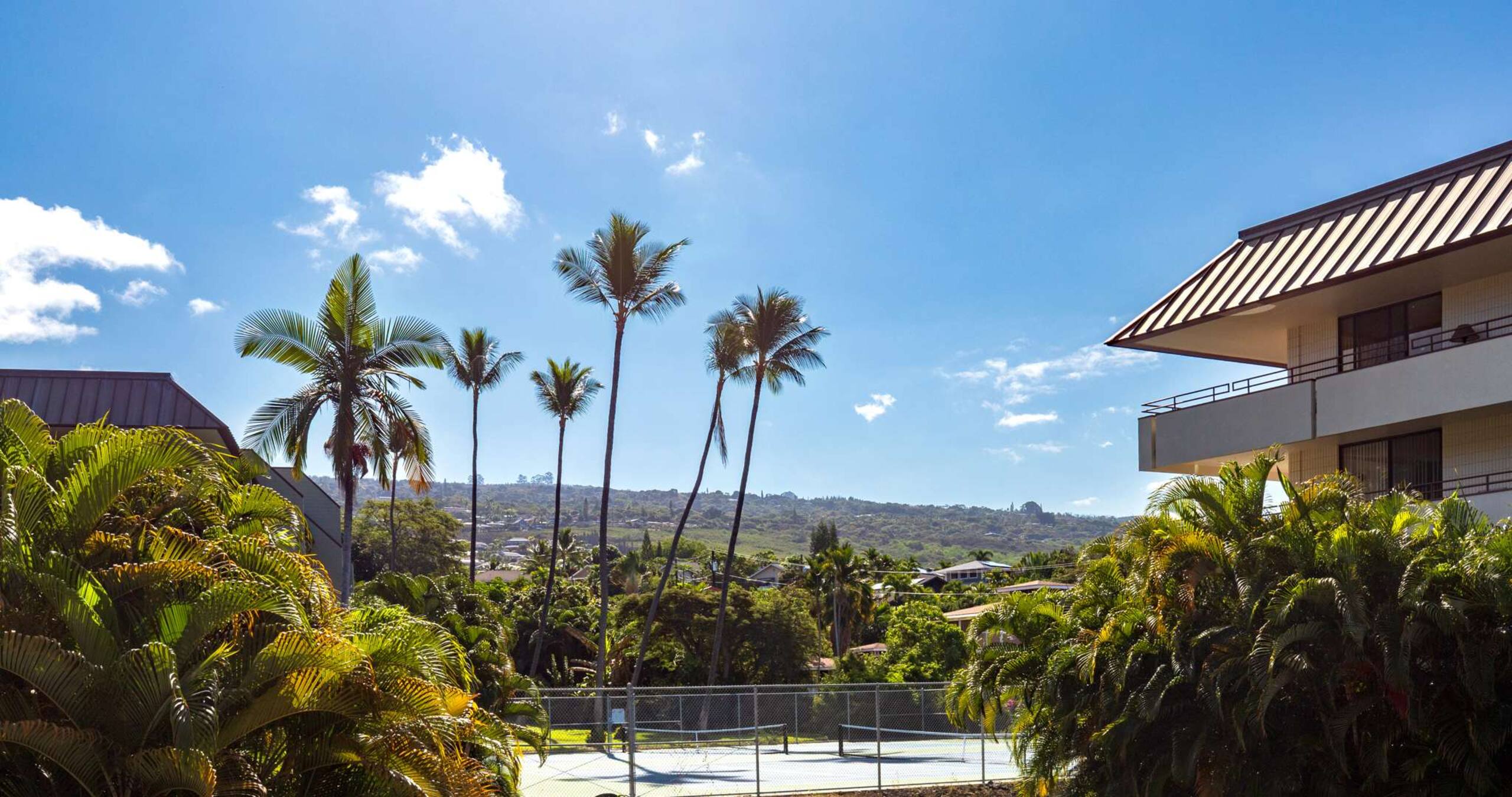 Condo in Kailua-Kona · ★4.6 · 2 bedrooms · 3 beds · 2 private baths - Image 50