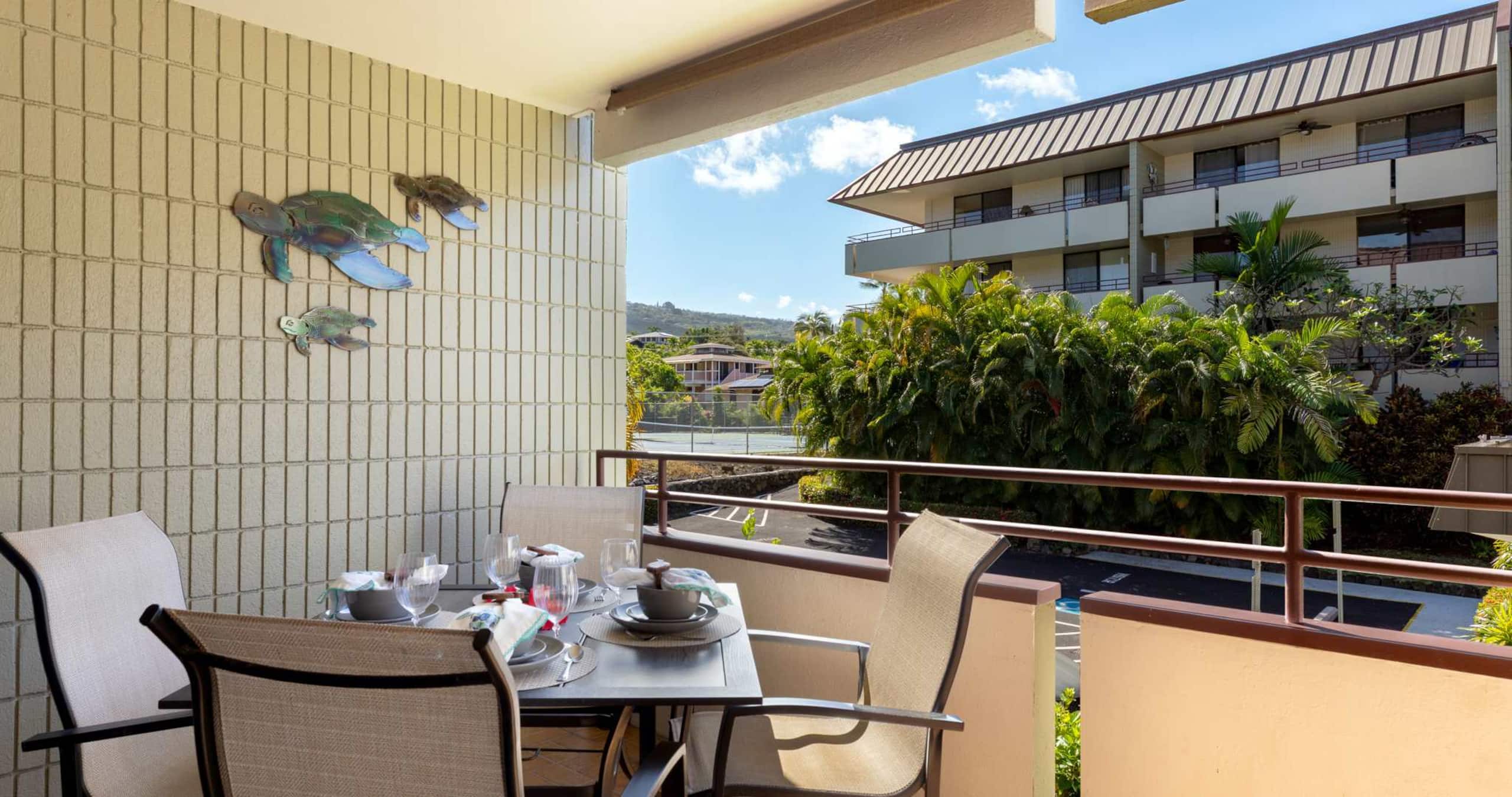 Condo in Kailua-Kona · ★4.6 · 2 bedrooms · 3 beds · 2 private baths - Image 5