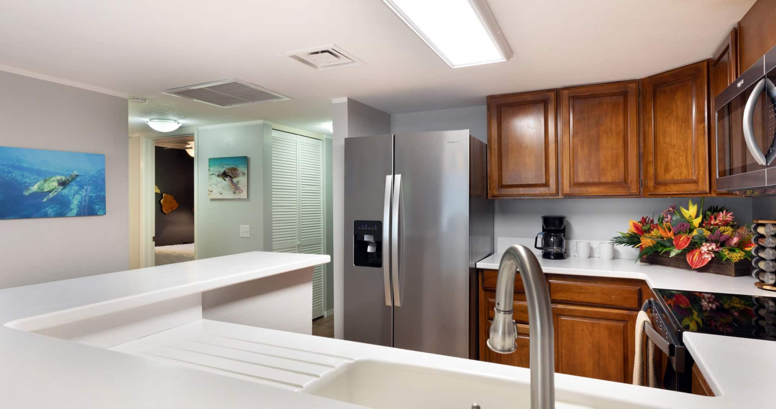 Condo in Kailua-Kona · ★4.6 · 2 bedrooms · 3 beds · 2 private baths - Image 31