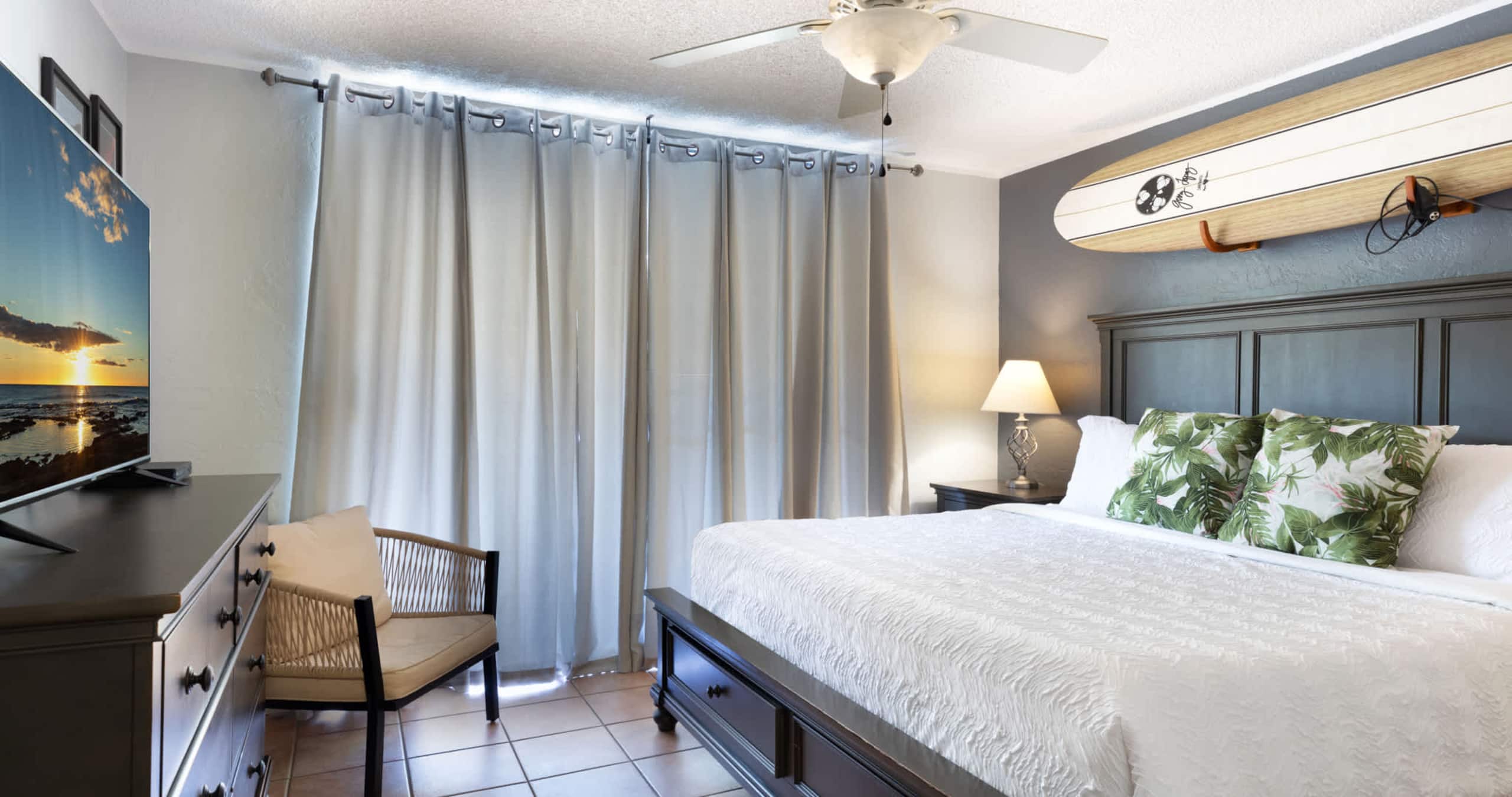 Condo in Kailua-Kona · ★4.6 · 2 bedrooms · 3 beds · 2 private baths - Image 2