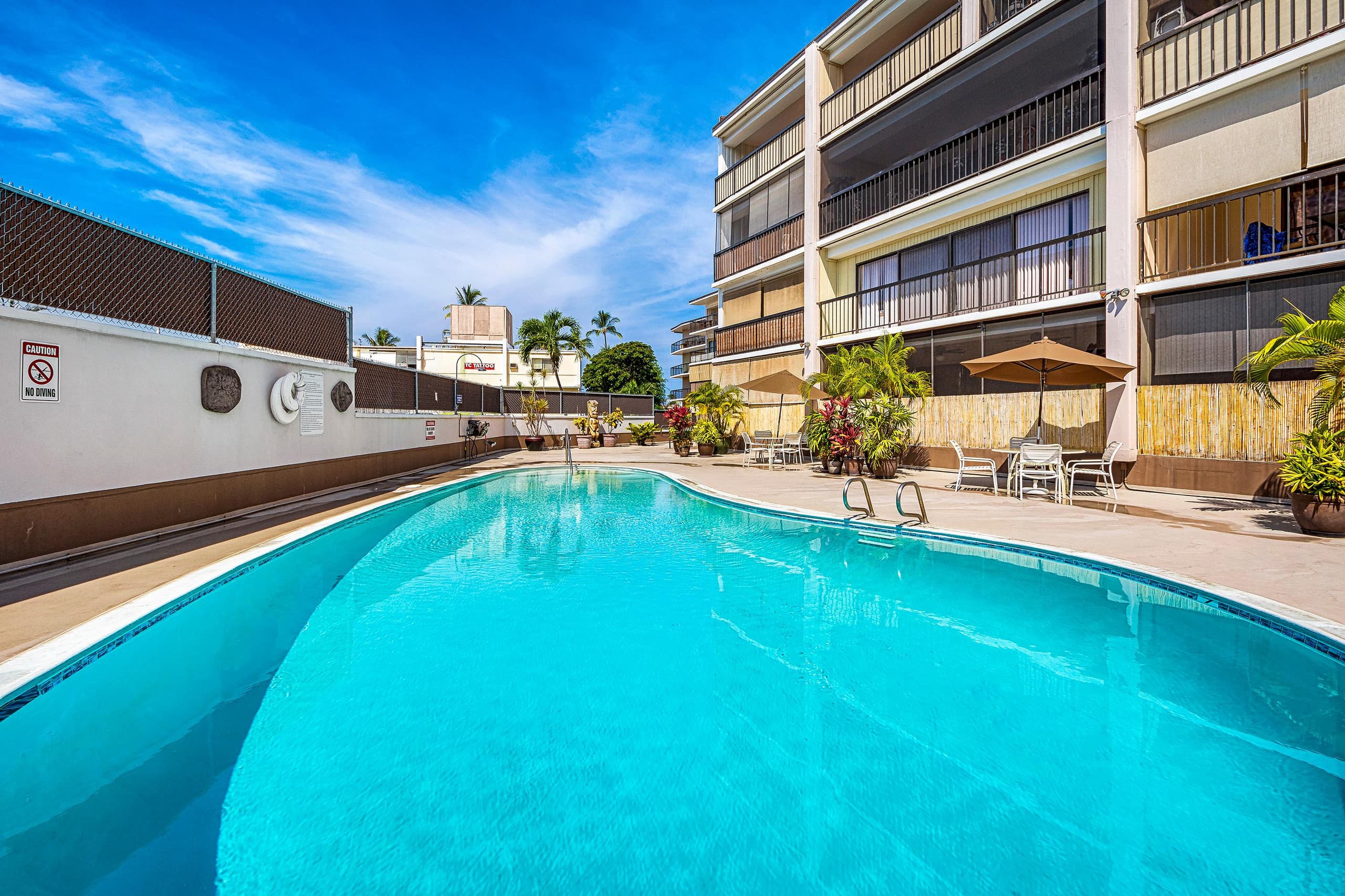 Condo in Kailua-Kona · ★4.77 · 1 bedroom · 2 beds · 1 private bath - Image 15