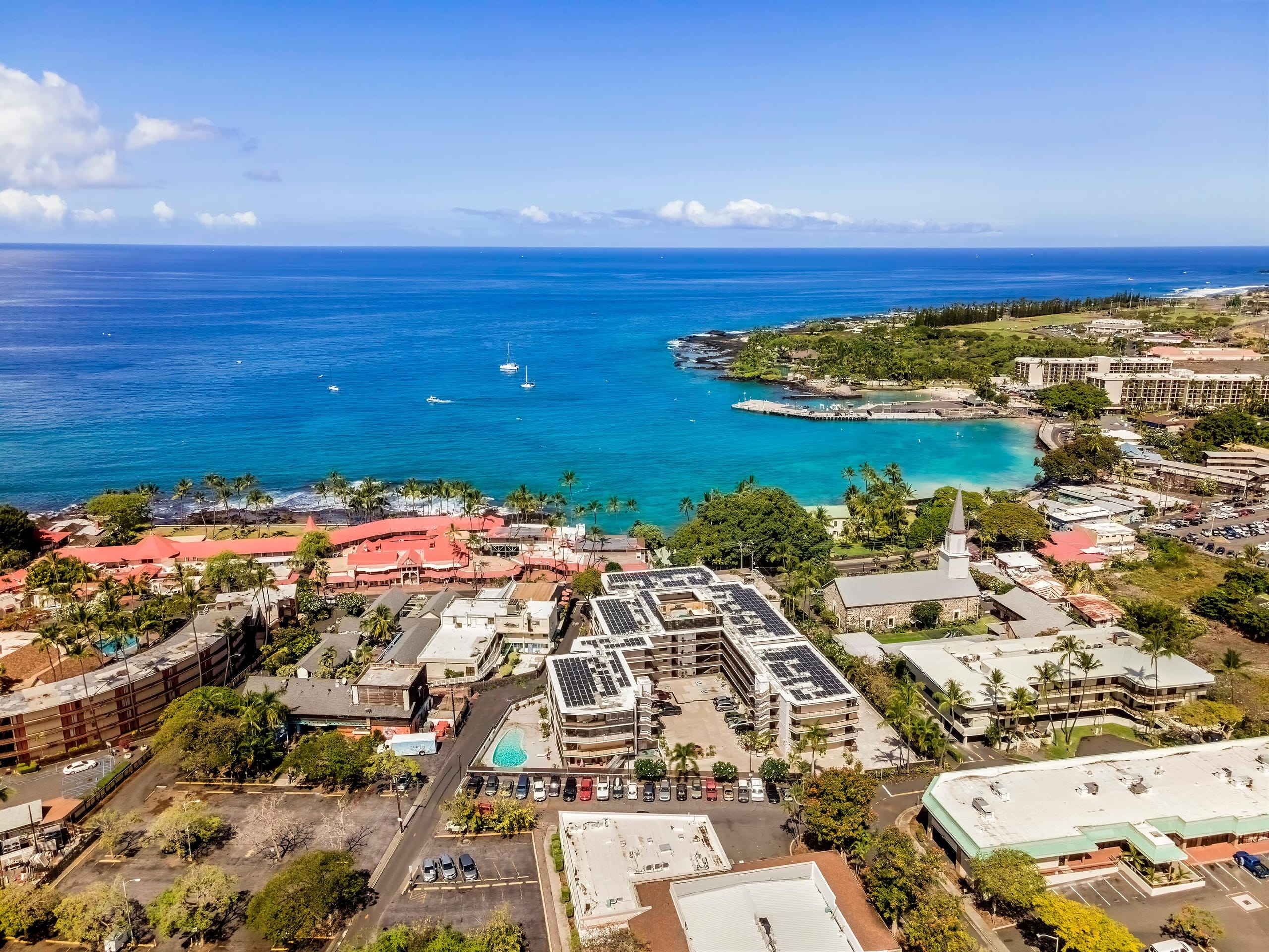 Condo in Kailua-Kona · ★4.77 · 1 bedroom · 2 beds · 1 private bath - Image 23