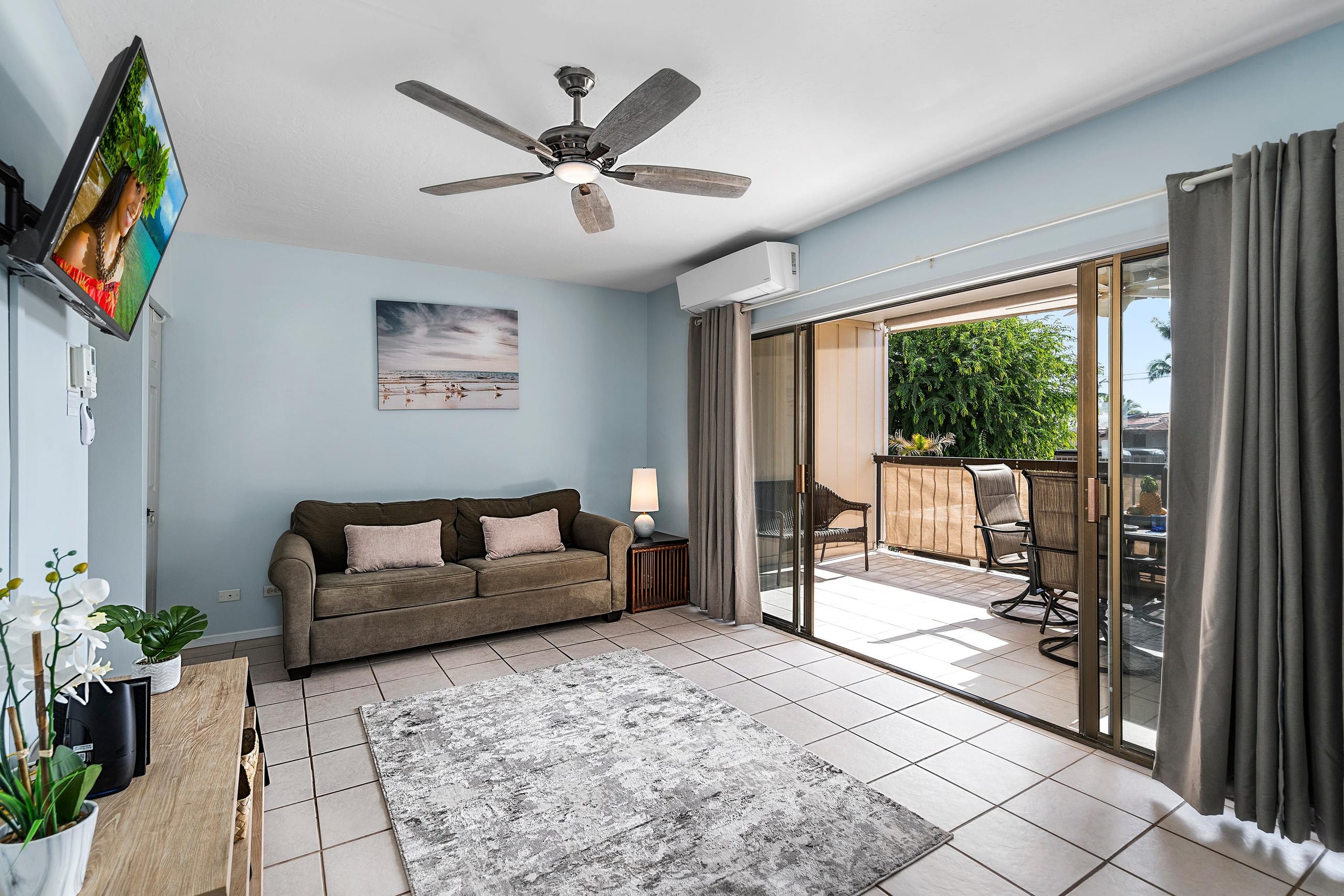 Condo in Kailua-Kona · ★4.77 · 1 bedroom · 2 beds · 1 private bath - Image 3