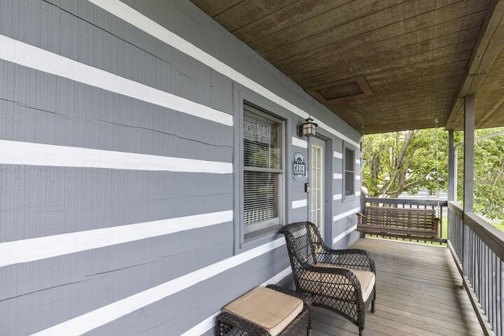 Lonesome Pine Cabins managed Airbnb listing 3