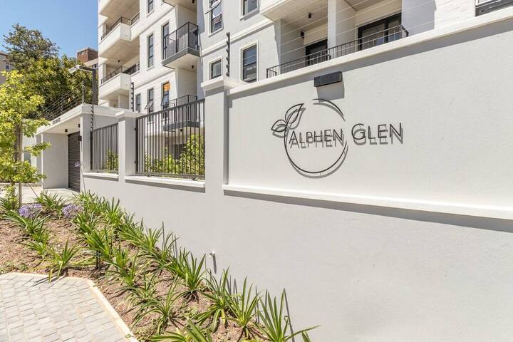 Constantia Wine Route & Views at Alphen Glen gallery image 5