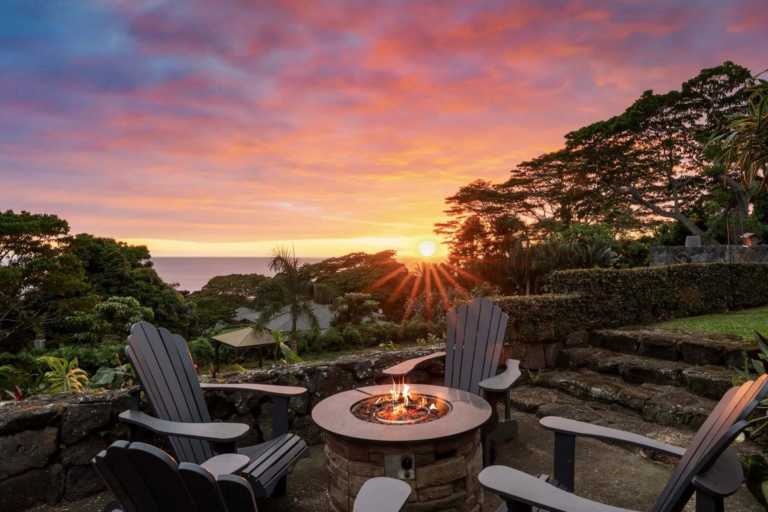 Home in Kailua-Kona · ★4.96 · 4 bedrooms · 5 beds · 3.5 baths - Image 44