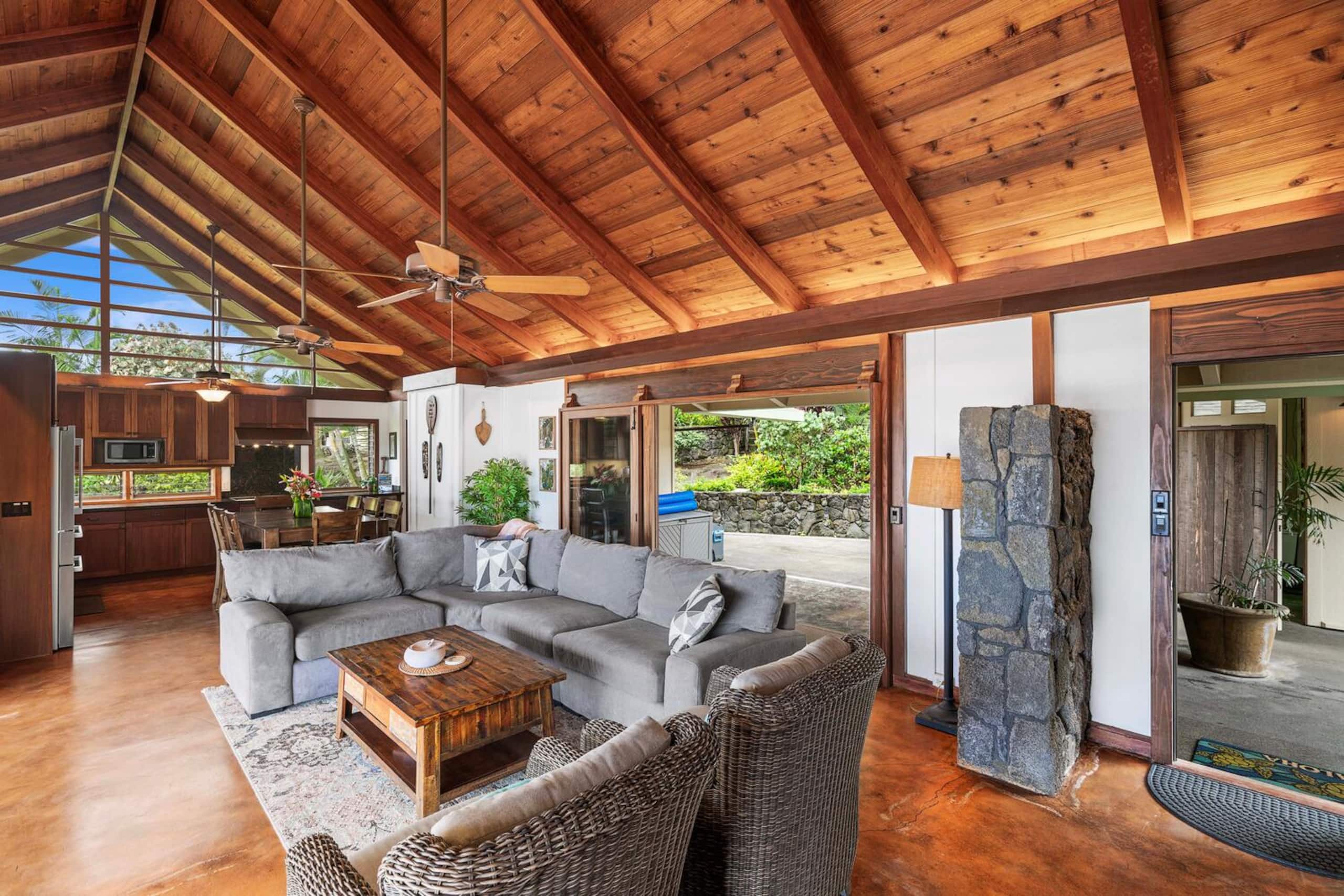 Home in Kailua-Kona · ★4.96 · 4 bedrooms · 5 beds · 3.5 baths - Image 55