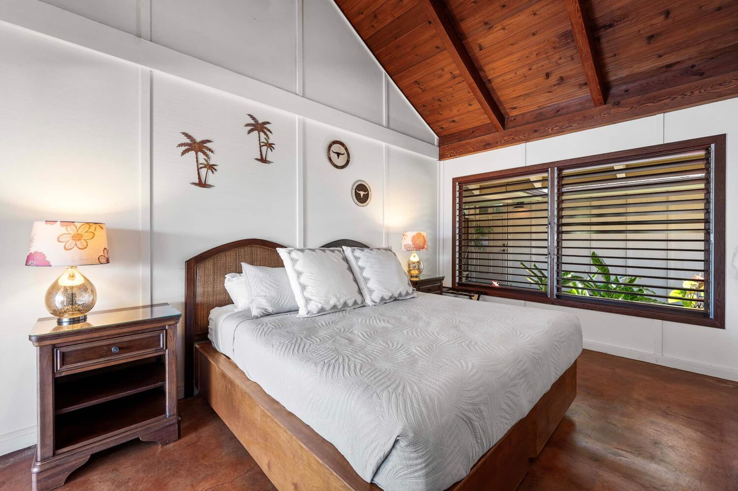 Home in Kailua-Kona · ★4.96 · 4 bedrooms · 5 beds · 3.5 baths - Image 24