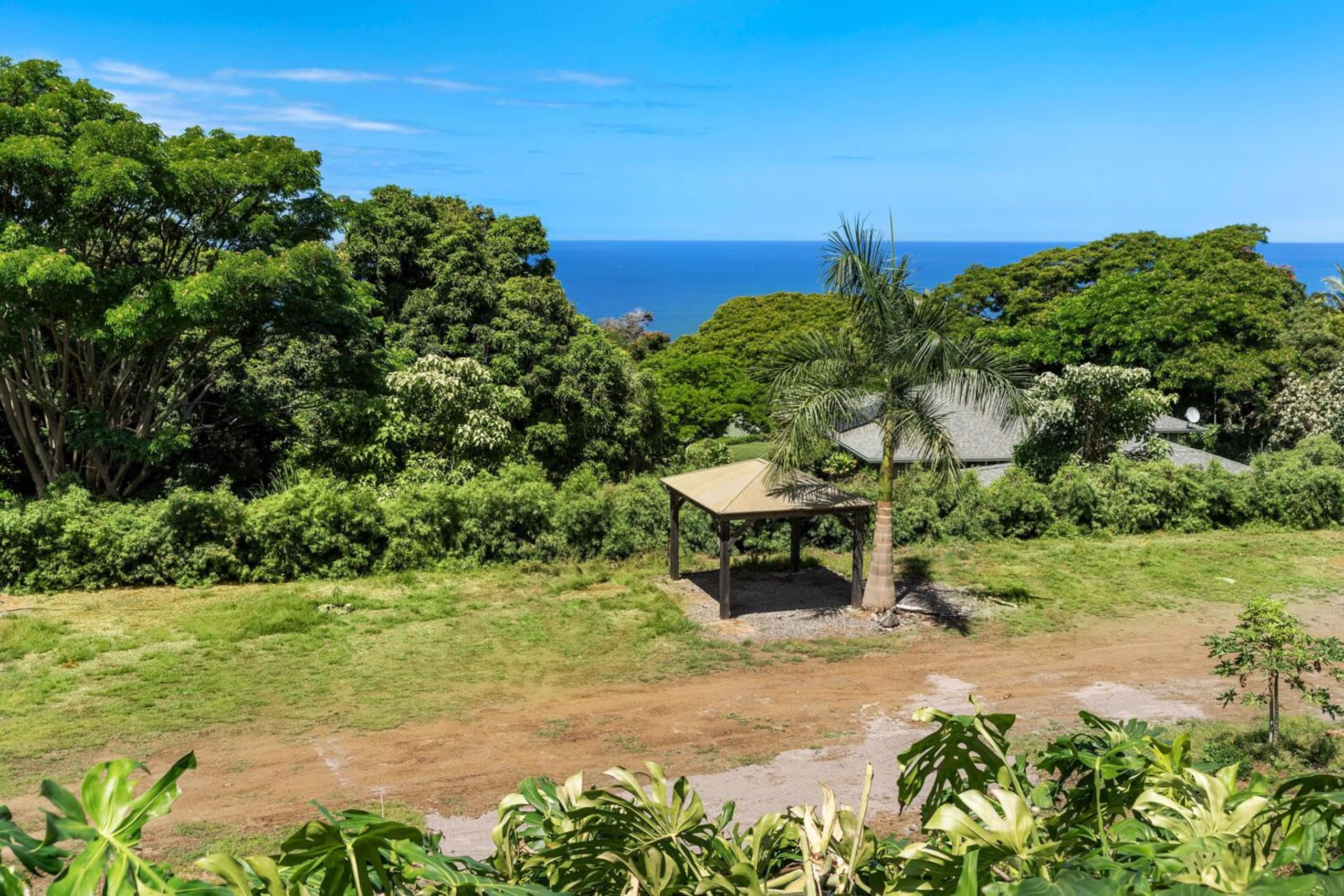 Home in Kailua-Kona · ★4.96 · 4 bedrooms · 5 beds · 3.5 baths - Image 78