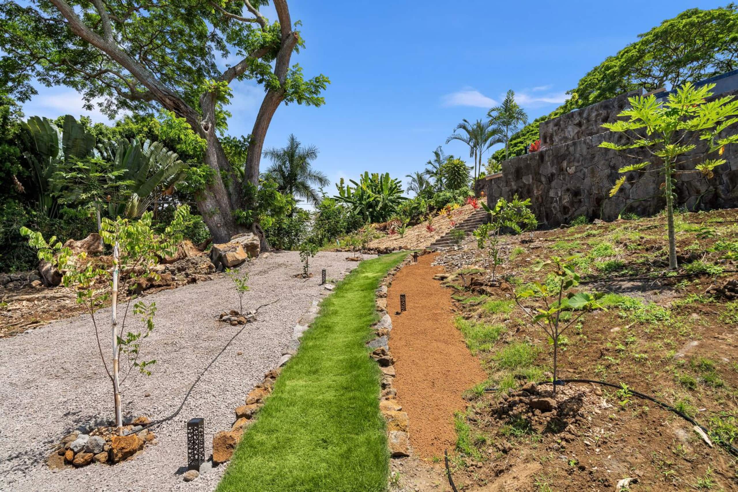 Home in Kailua-Kona · ★4.96 · 4 bedrooms · 5 beds · 3.5 baths - Image 90