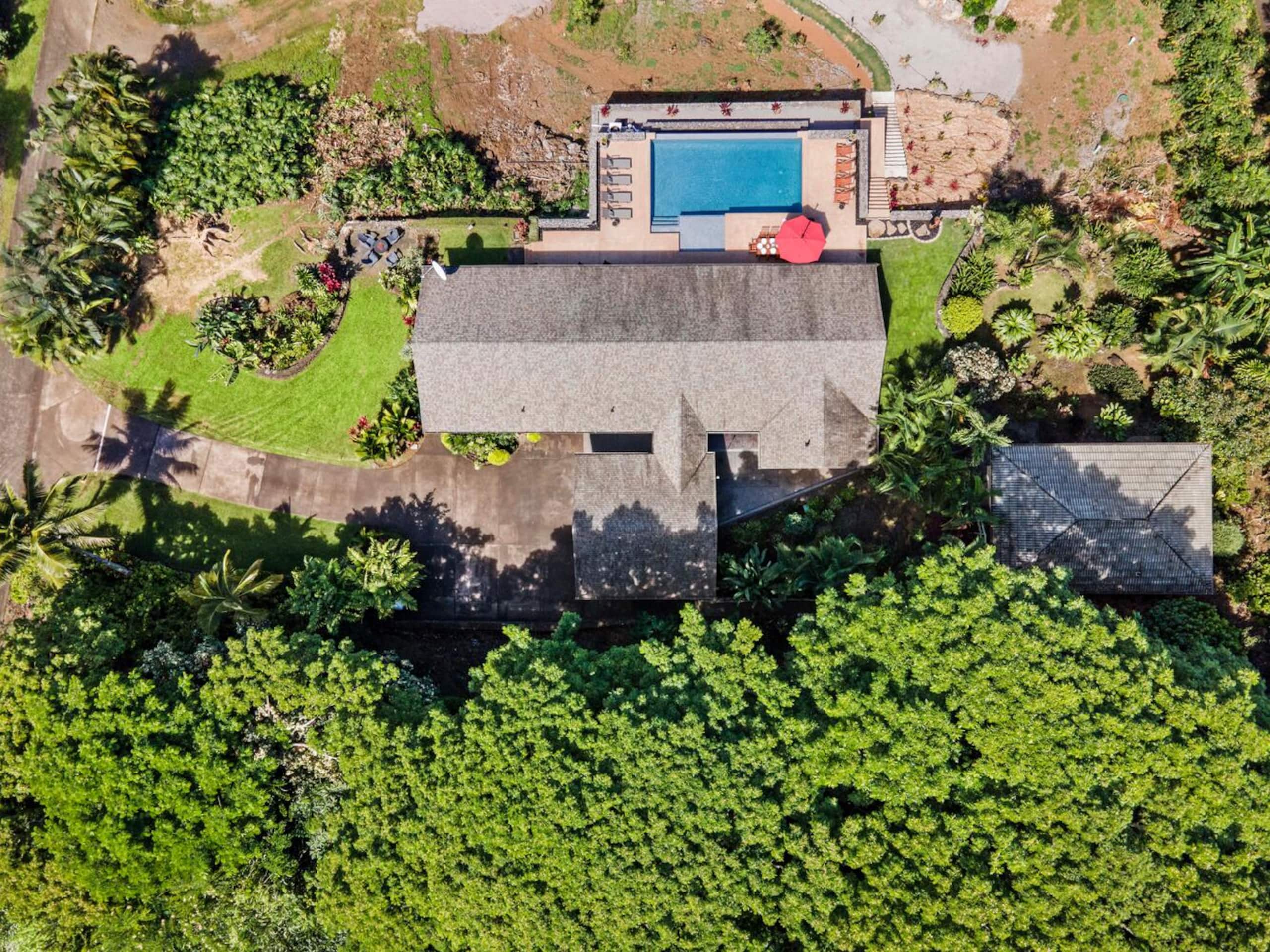 Home in Kailua-Kona · ★4.96 · 4 bedrooms · 5 beds · 3.5 baths - Image 87