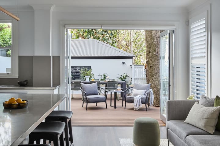 The Darling gallery image 2