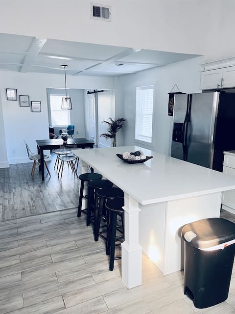 Successful Airbnb property: Gideons Getaway By Atlanta Beltine in Mozley Park