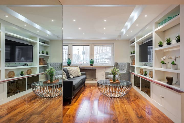 Modern Sanctuary with Designer Flair gallery image 4