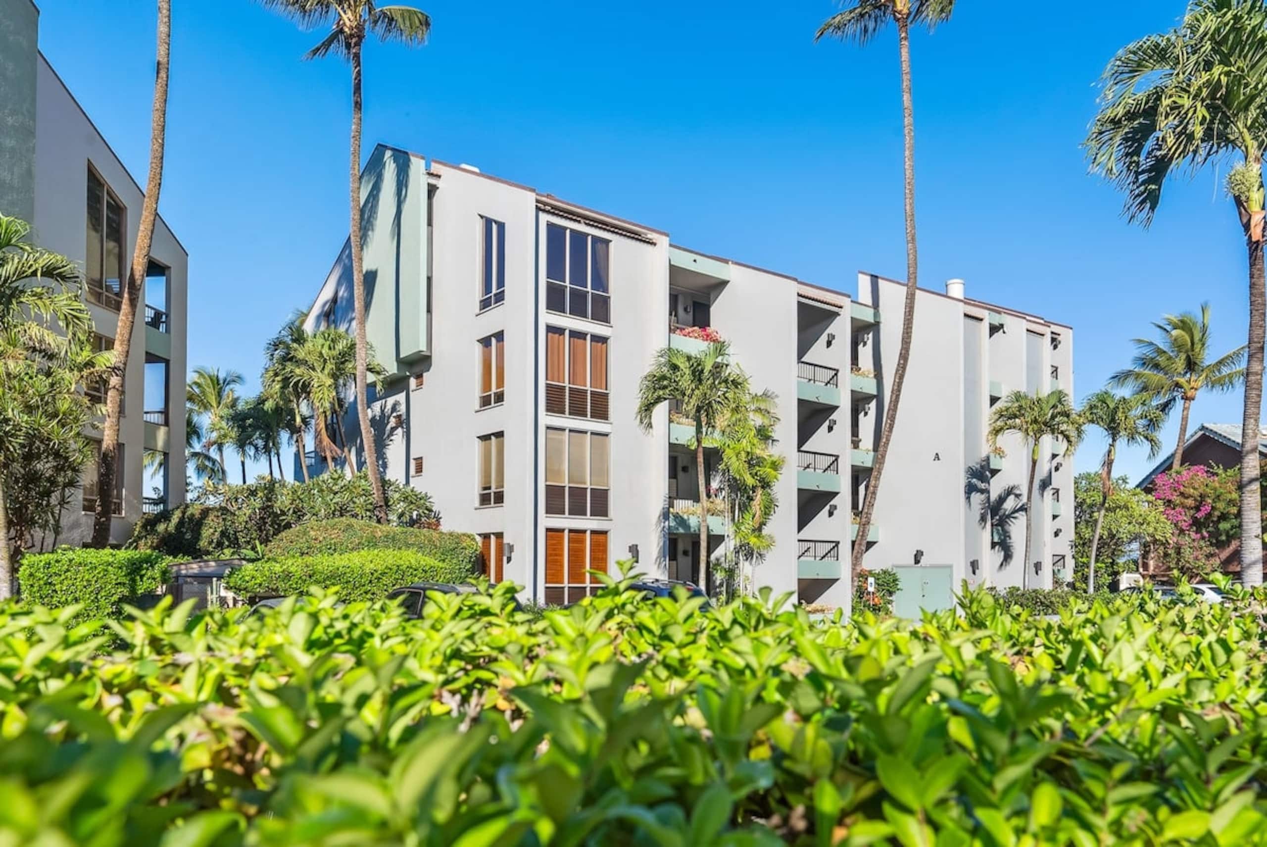 Condo in Lahaina · ★4.64 · 2 bedrooms · 2 beds · 2 baths - Image 28