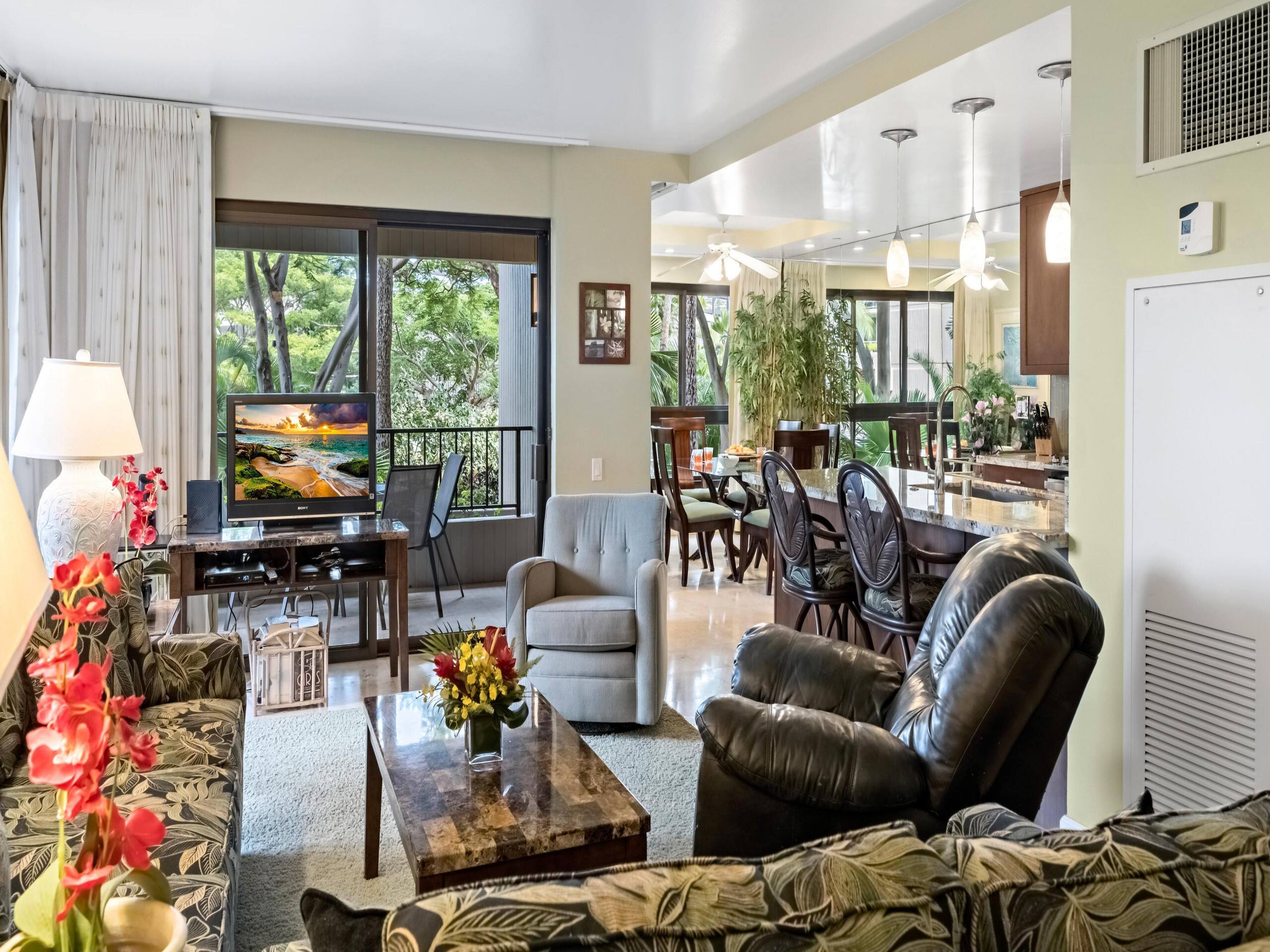 Condo in Lahaina · ★5.0 · 2 bedrooms · 3 beds · 2 baths - Image 1