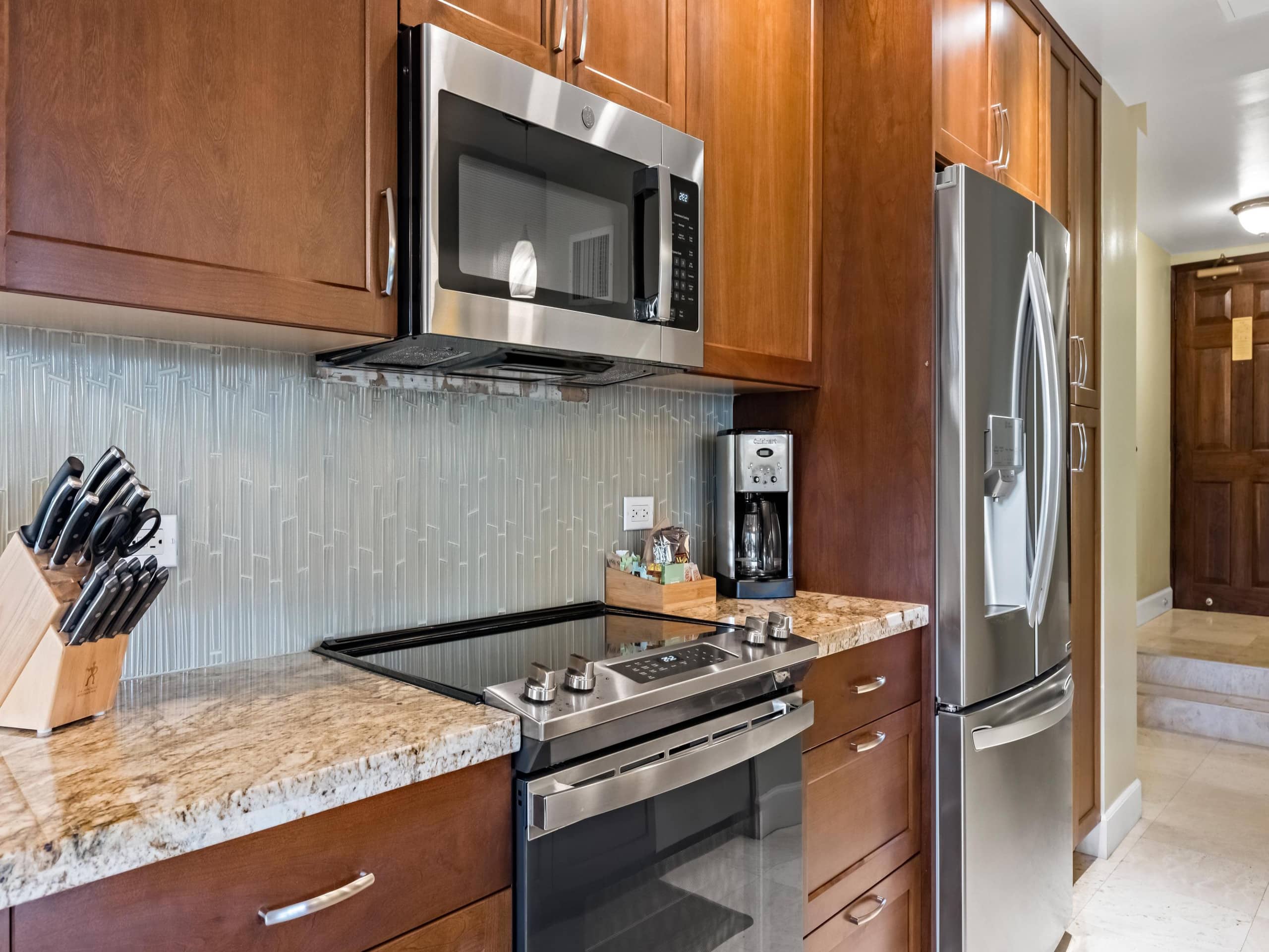Condo in Lahaina · ★5.0 · 2 bedrooms · 3 beds · 2 baths - Image 9
