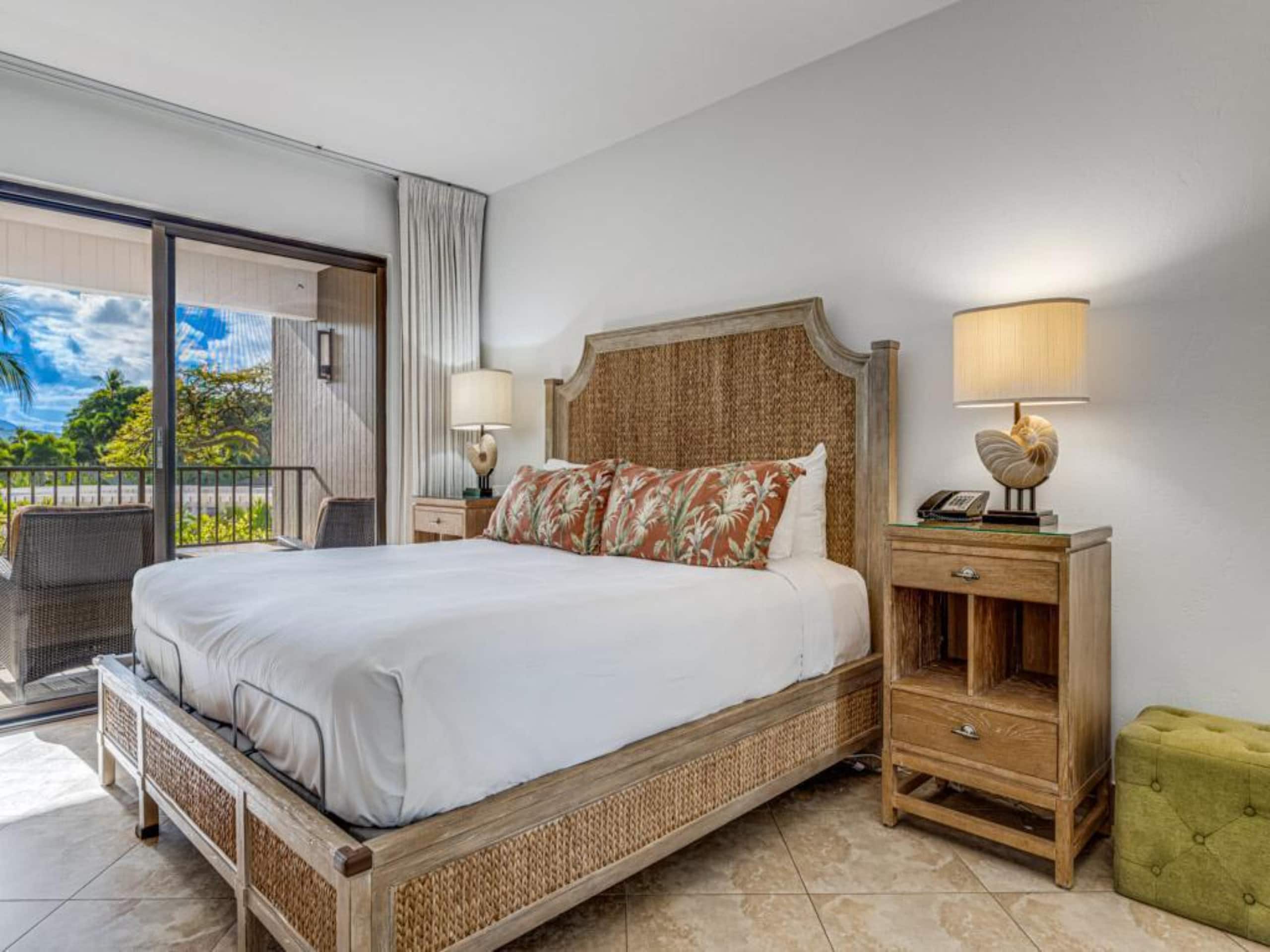 Condo in Lahaina · ★5.0 · 2 bedrooms · 3 beds · 2 baths - Image 19