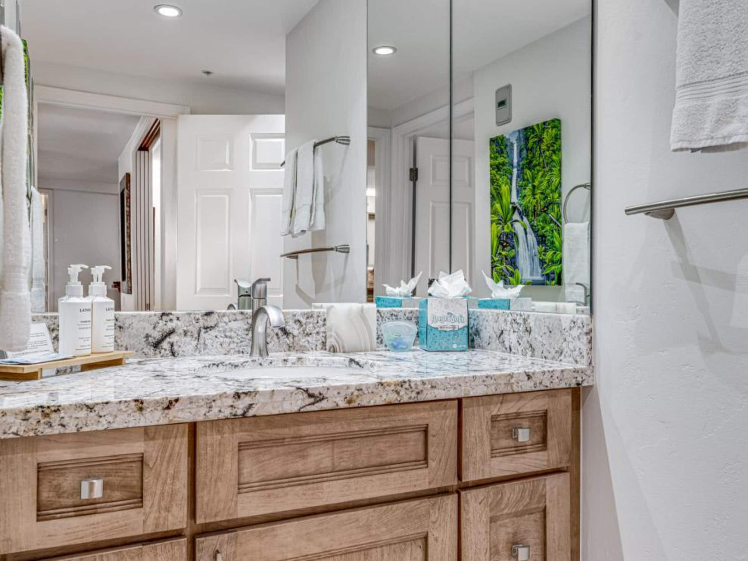 Condo in Lahaina · ★5.0 · 2 bedrooms · 3 beds · 2 baths - Image 24