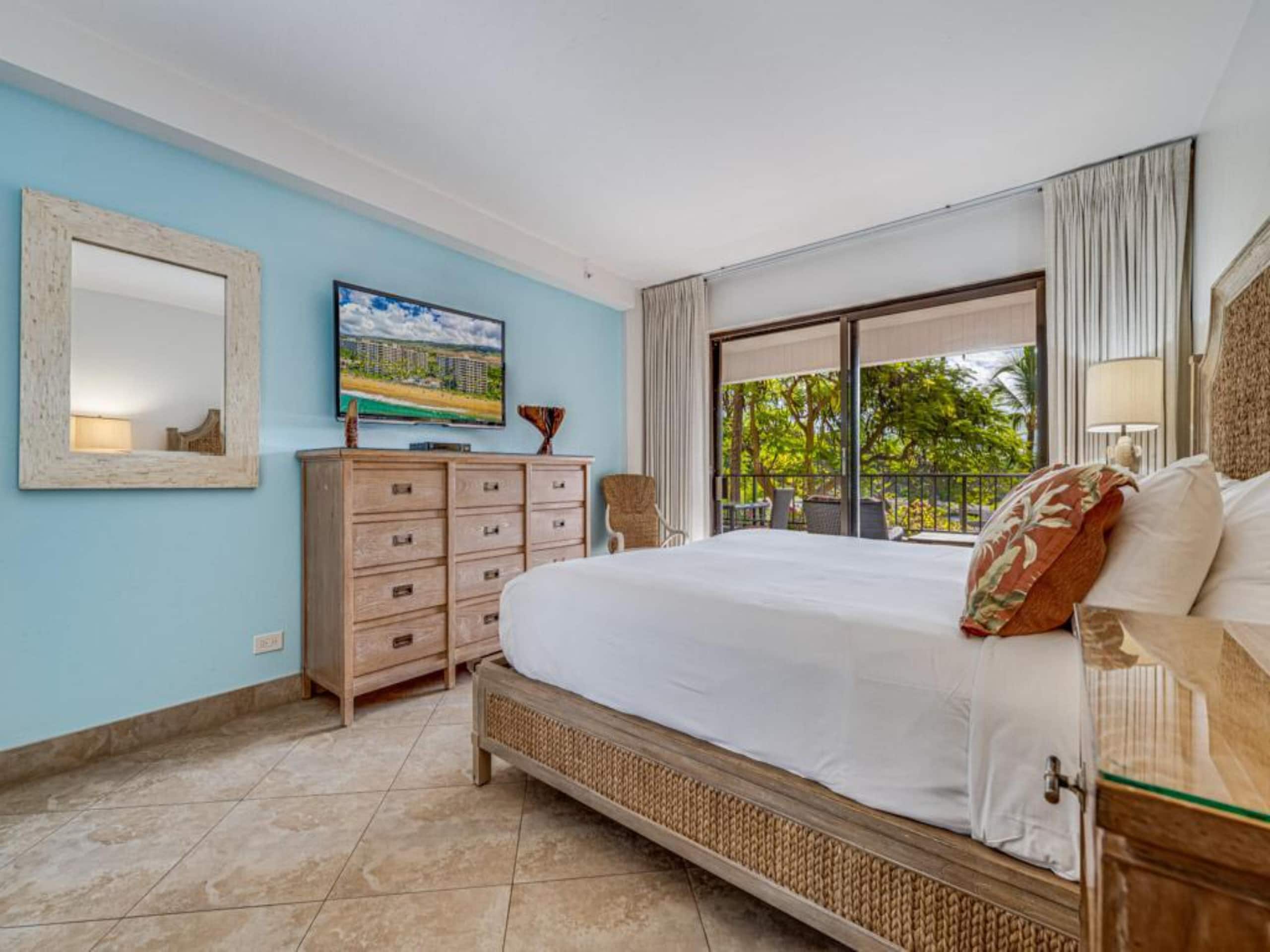 Condo in Lahaina · ★5.0 · 2 bedrooms · 3 beds · 2 baths - Image 4