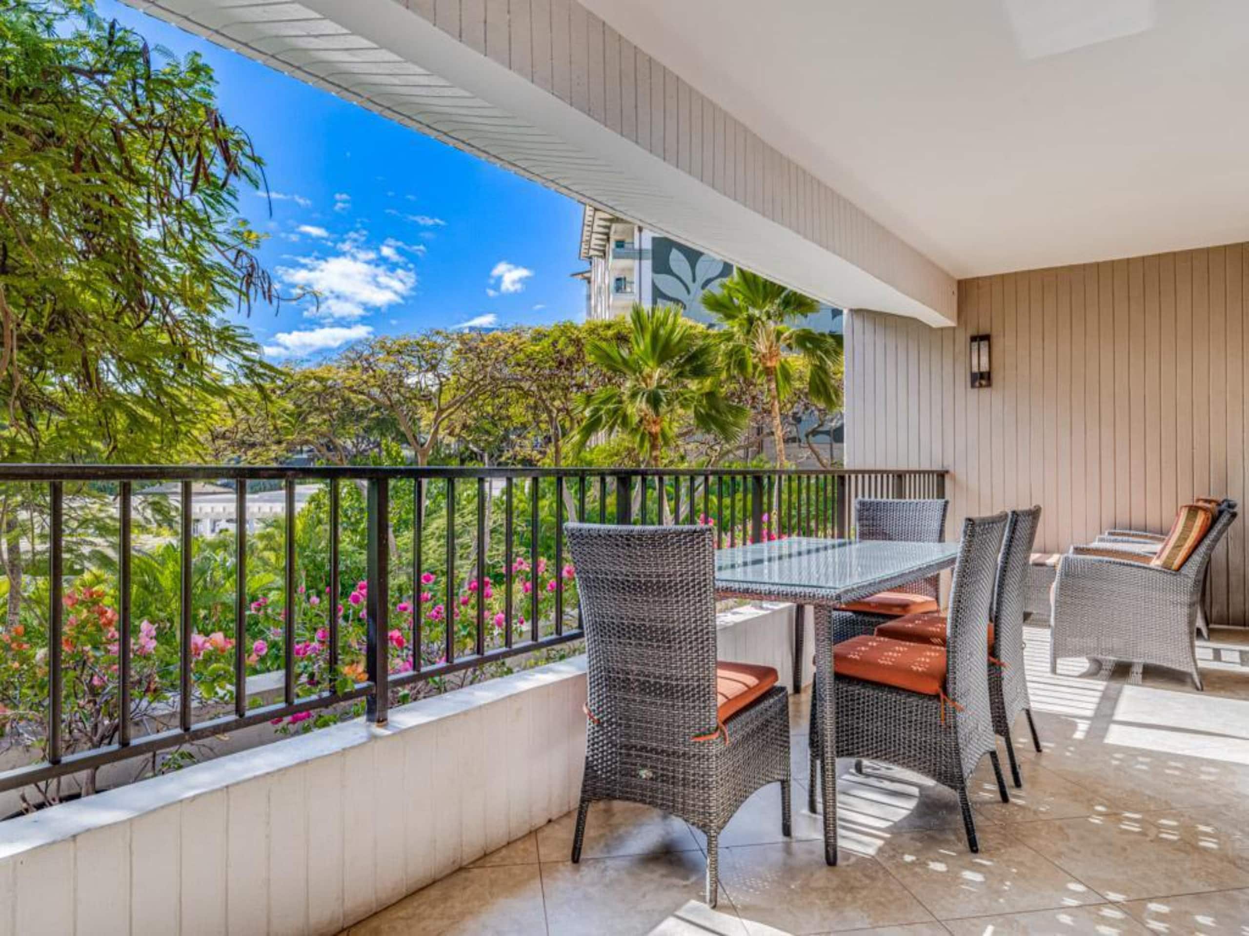 Condo in Lahaina · ★5.0 · 2 bedrooms · 3 beds · 2 baths - Image 1