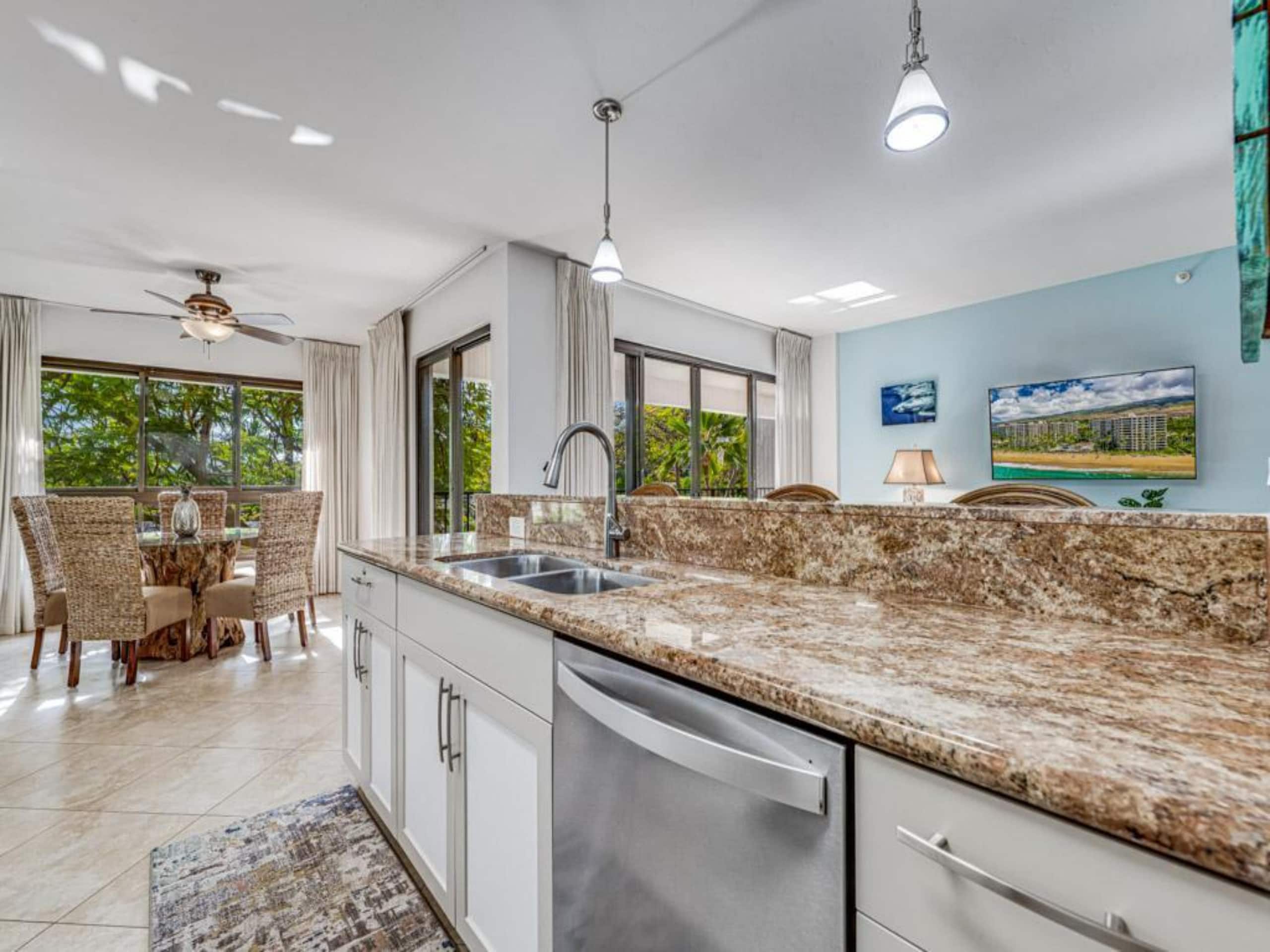 Condo in Lahaina · ★5.0 · 2 bedrooms · 3 beds · 2 baths - Image 3