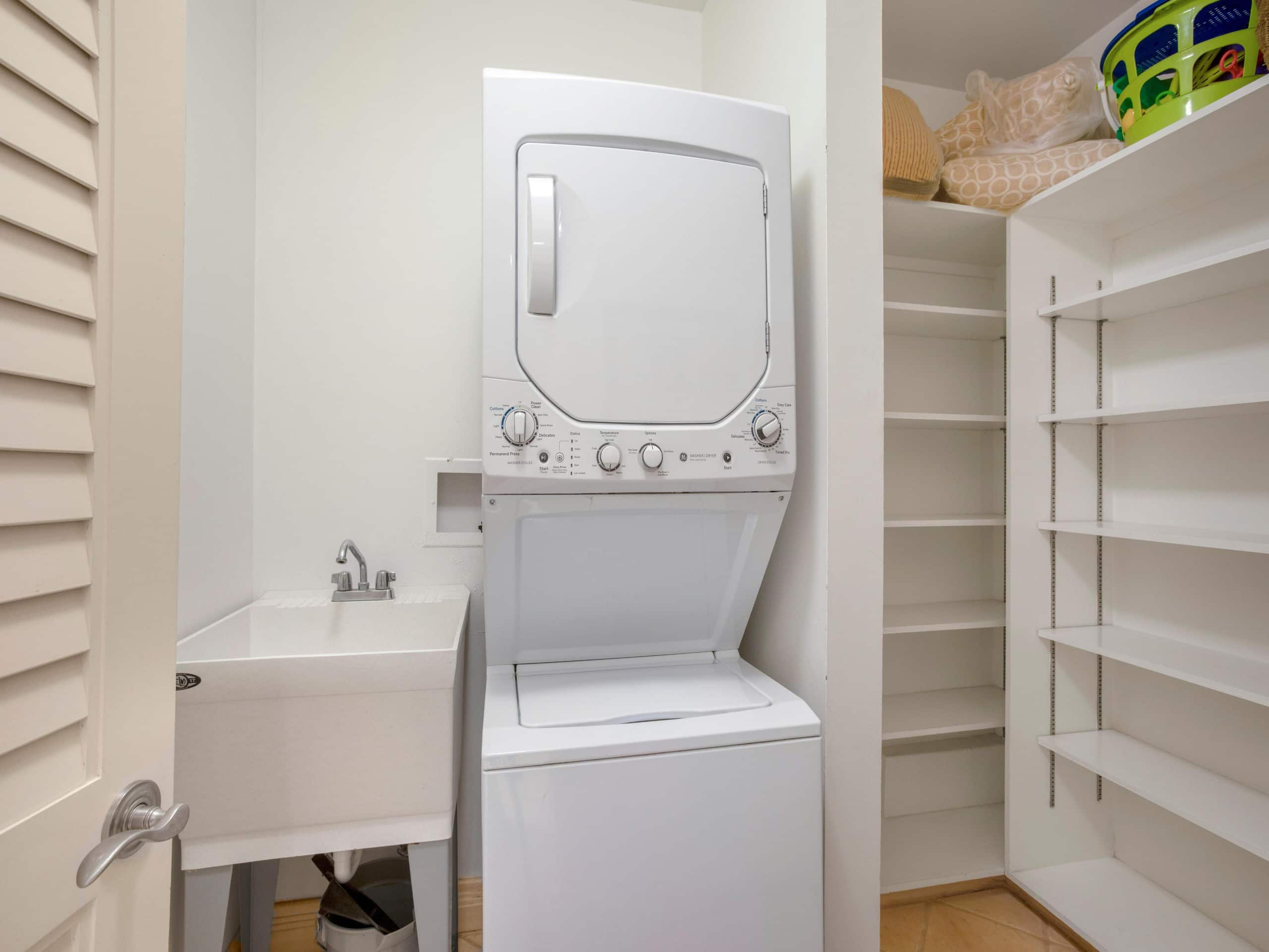 Condo in Lahaina · ★5.0 · 2 bedrooms · 3 beds · 2 baths - Image 17
