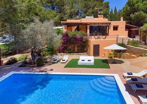 Villa in San Rafael, Sleeps 12