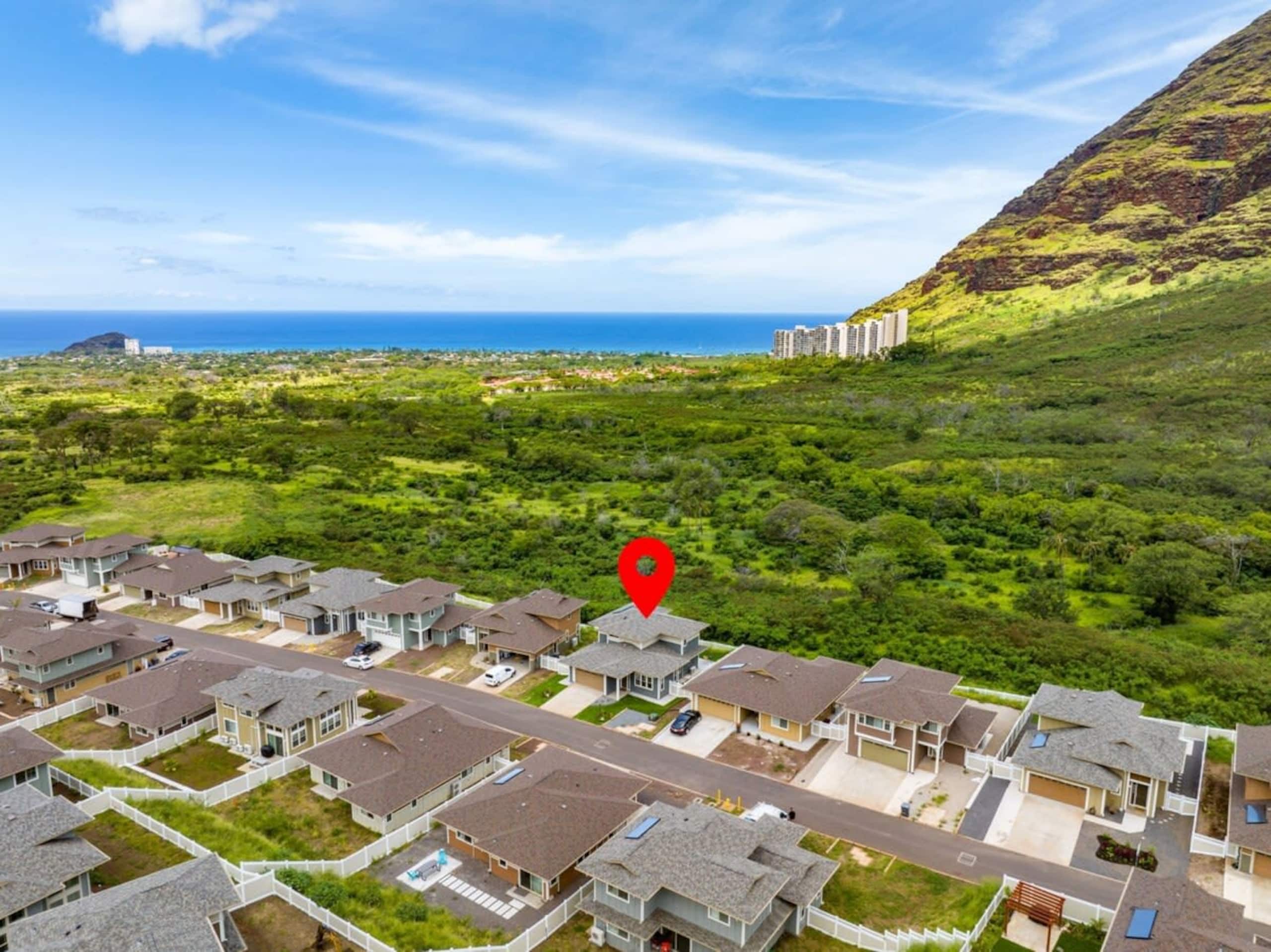 Home in Waianae · ★4.95 · 4 bedrooms · 6 beds · 3.5 private baths - Image 6