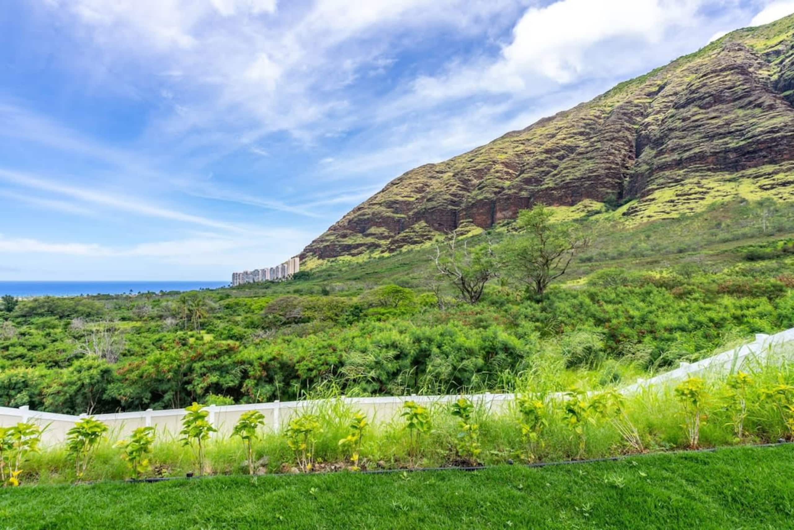 Home in Waianae · ★4.95 · 4 bedrooms · 6 beds · 3.5 private baths - Image 55
