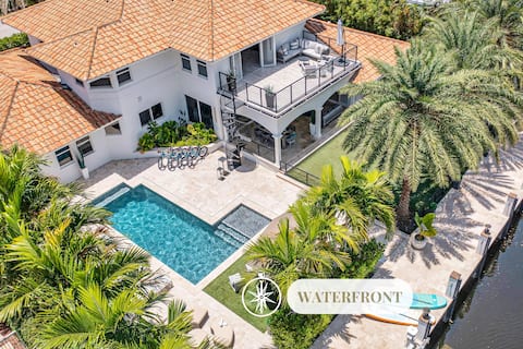 Waterfront | Walk to Beach | Palm Key