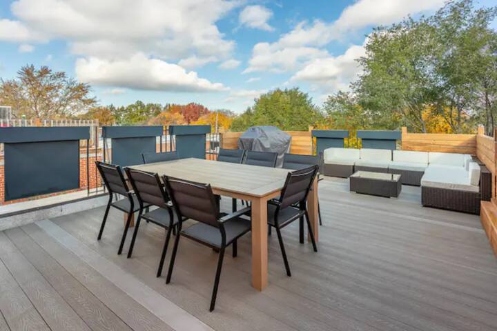 The Ultimate Plateau Retreat – 10BR Sleeps 24 gallery image 5