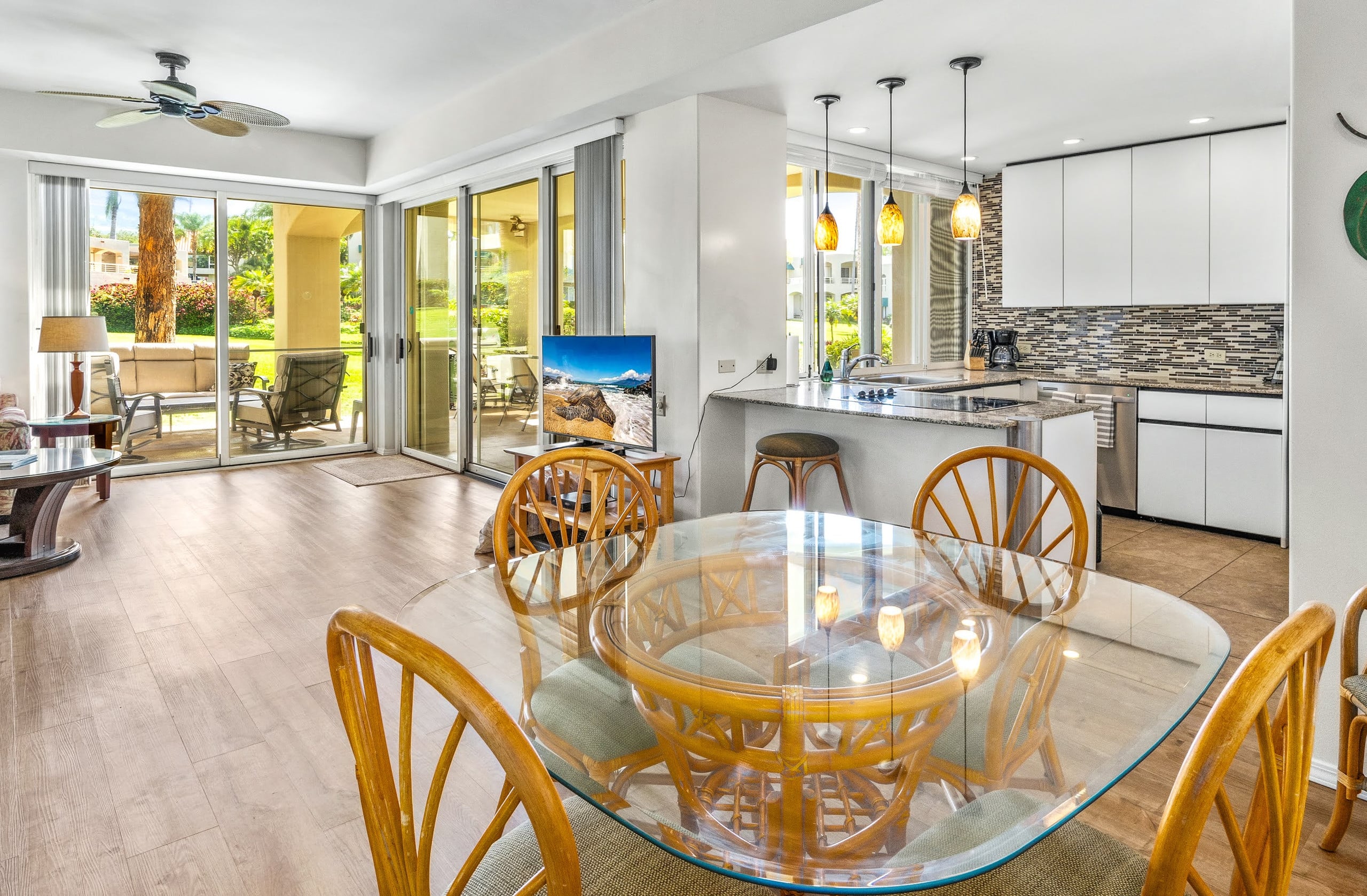 Condo in Kihei · ★4.33 · 2 bedrooms · 4 beds · 2 private baths - Image 10