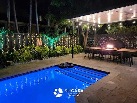 Top Airbnb: Luxe Pool & Fire Pit | 5 min to Dolphin Mall in Tamiami
