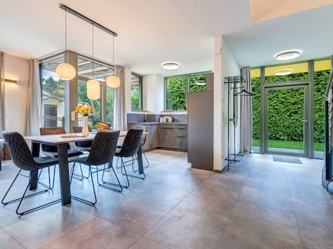 Top Airbnb: Holiday home Waldoase 02 in Karlshagen