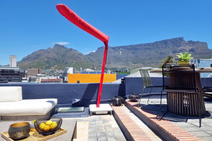 Bo-Kaap Elegance |Historic Luxury & Mountain Views gallery image 2