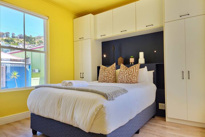Bo-Kaap Elegance |Historic Luxury & Mountain Views gallery image 5