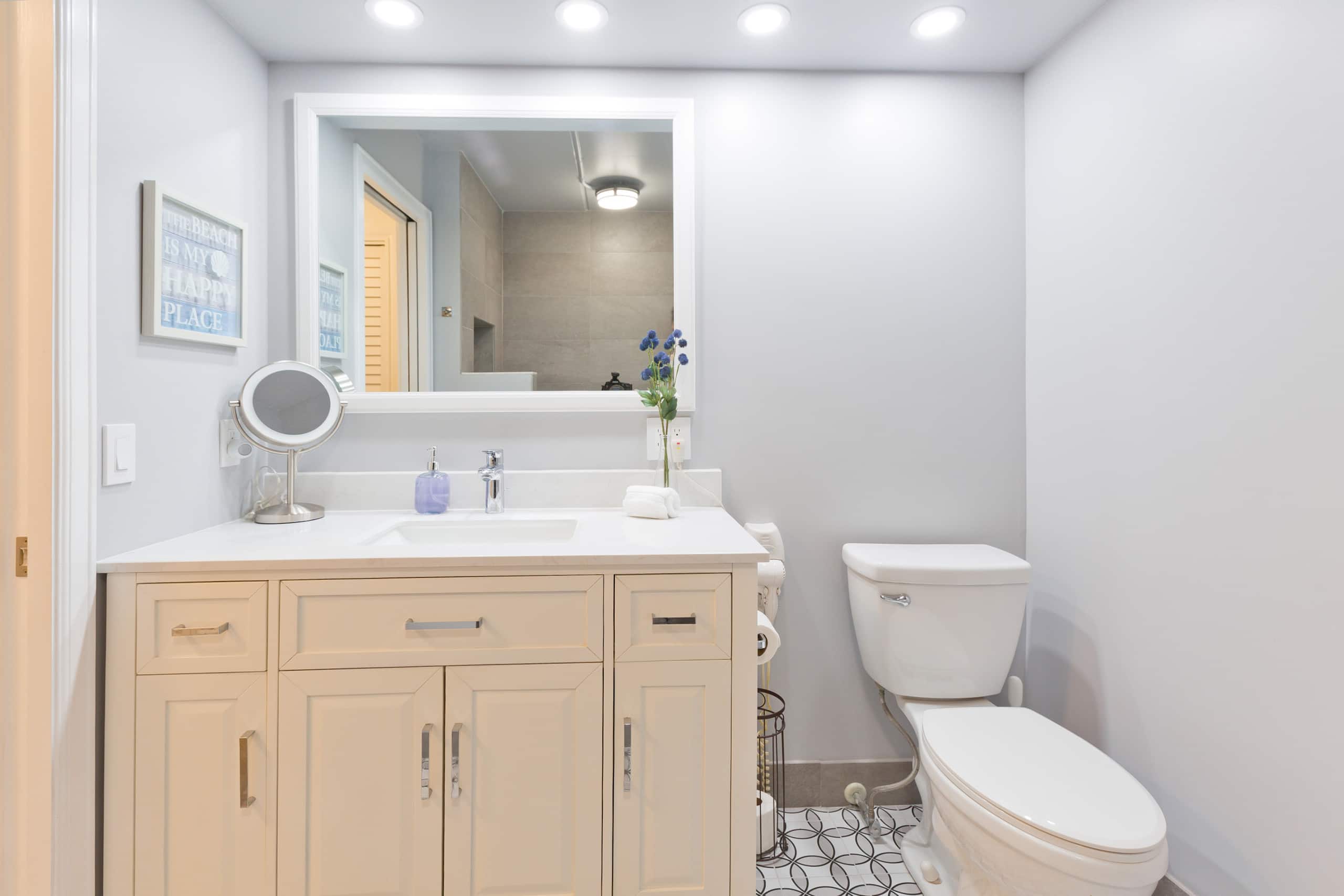 Condo in Kailua-Kona · ★4.92 · 1 bedroom · 1 bed · 2 shared baths - Image 21