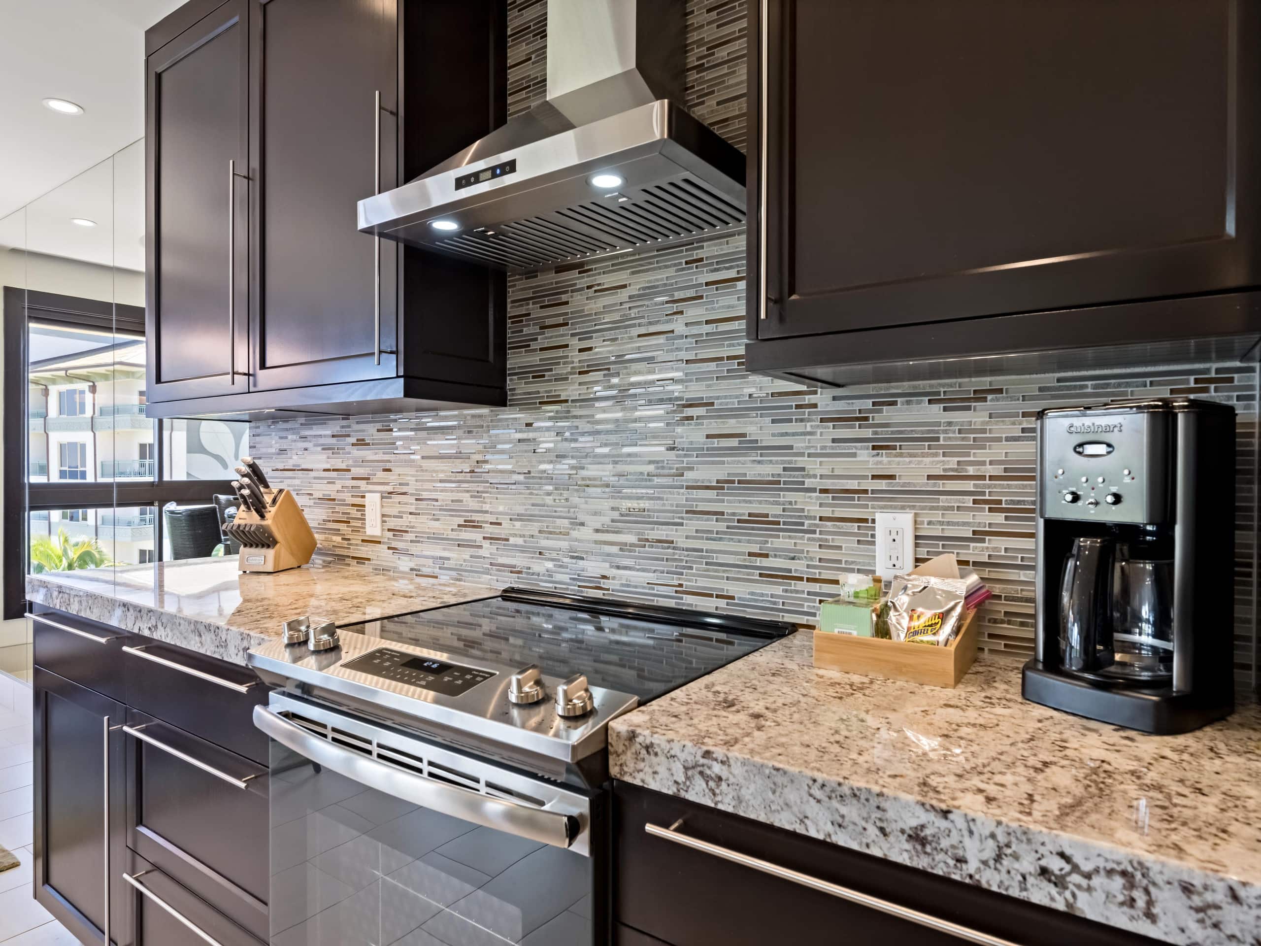 Condo in Lahaina · ★4.75 · 3 bedrooms · 4 beds · 2 baths - Image 11