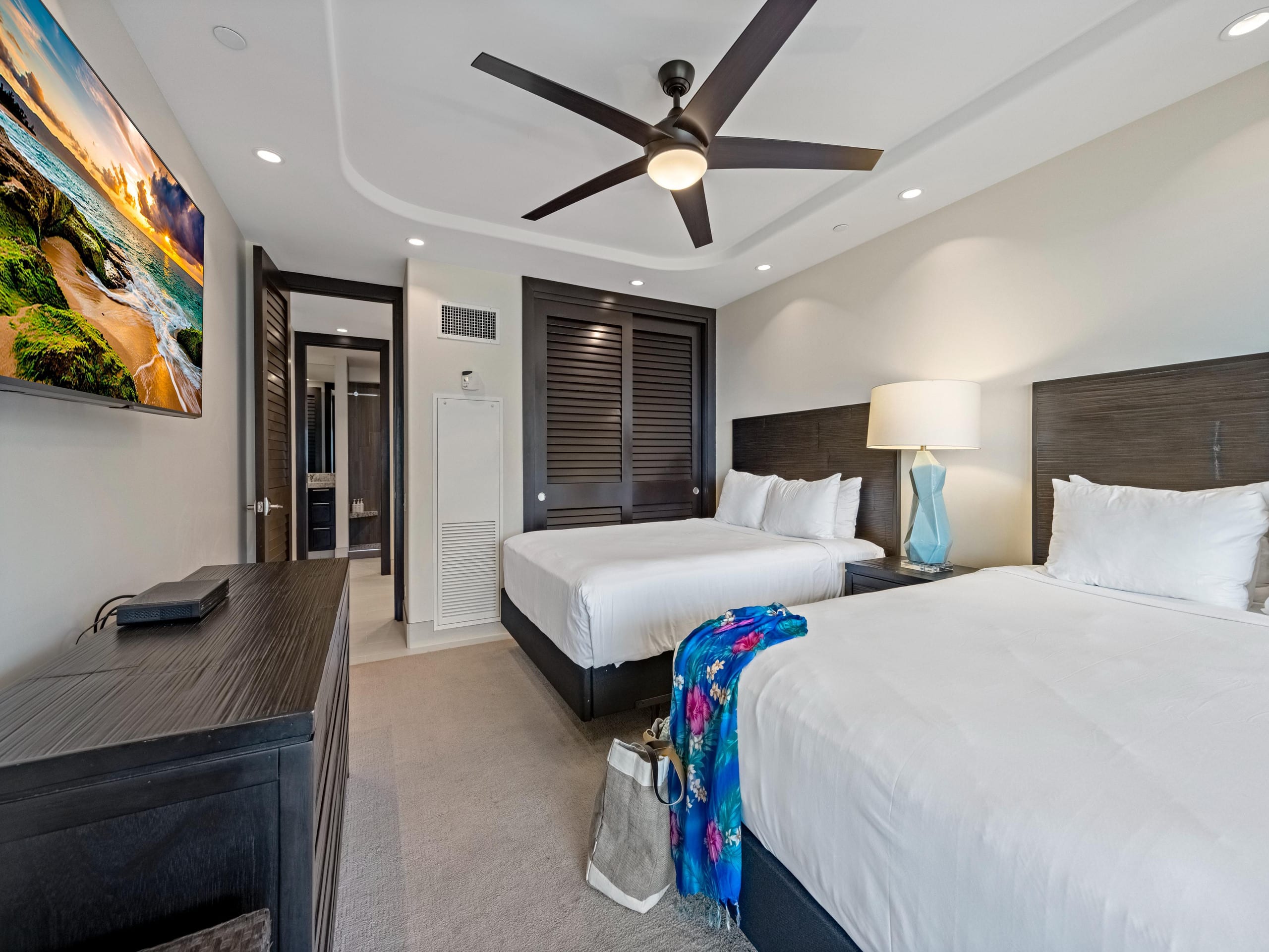 Condo in Lahaina · ★4.75 · 3 bedrooms · 4 beds · 2 baths - Image 29