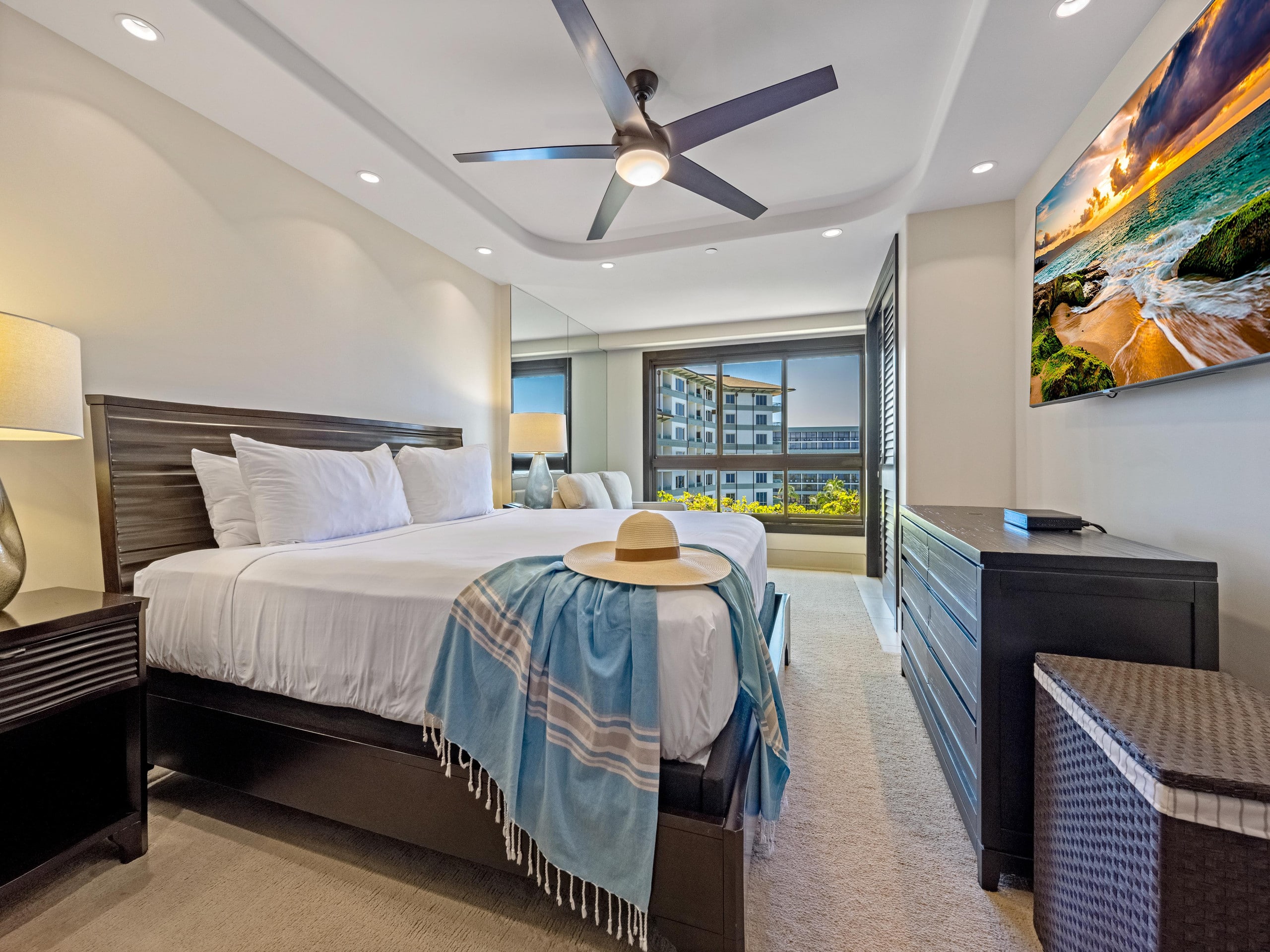 Condo in Lahaina · ★4.75 · 3 bedrooms · 4 beds · 2 baths - Image 3